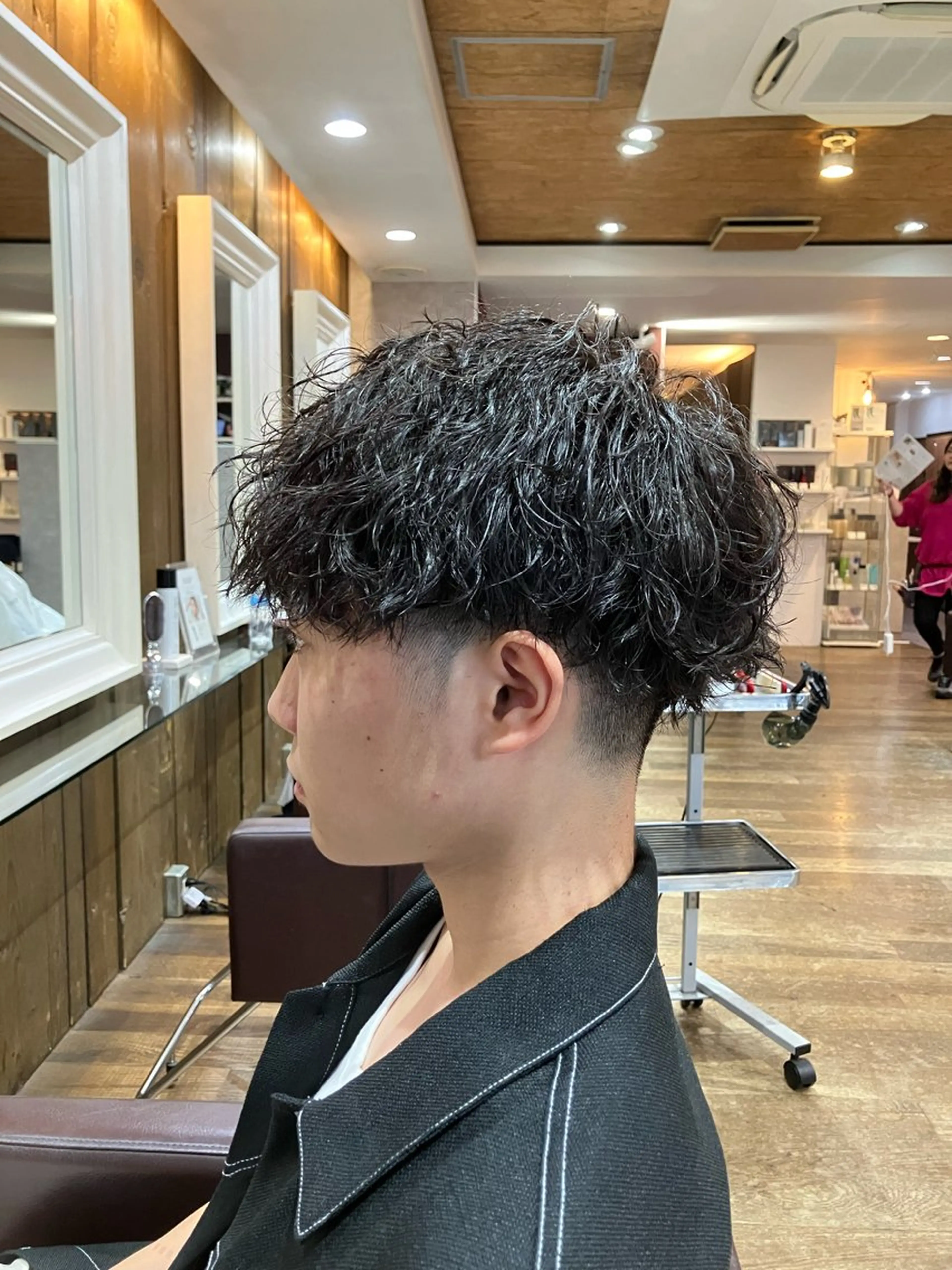 ショート パーマ メンズ TAYA 心斎橋所属・山本 聖真のヘアスタイル