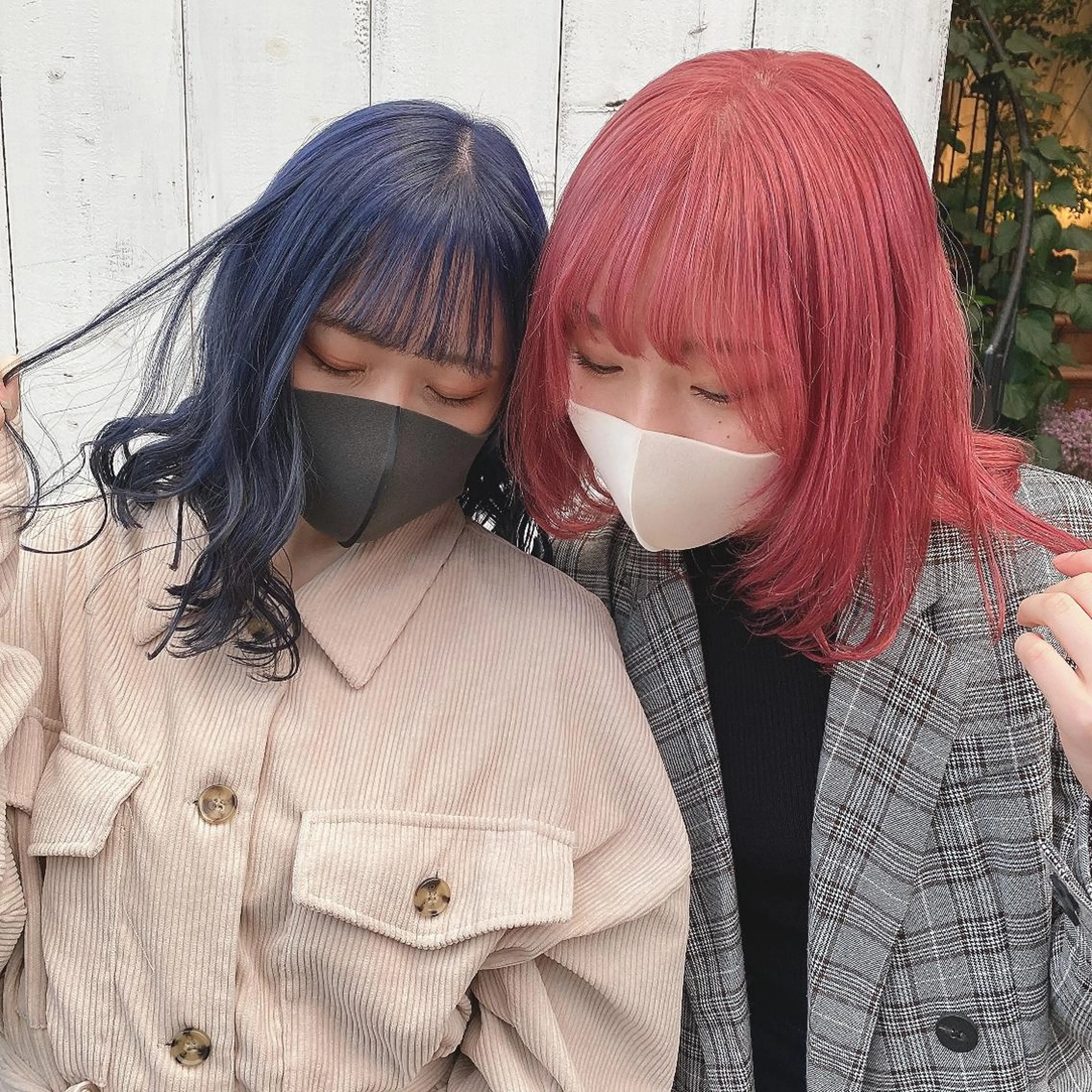 セミロング カラー ヘアアレンジ 寒色アイドルカラー JUNOチナツのヘアスタイル