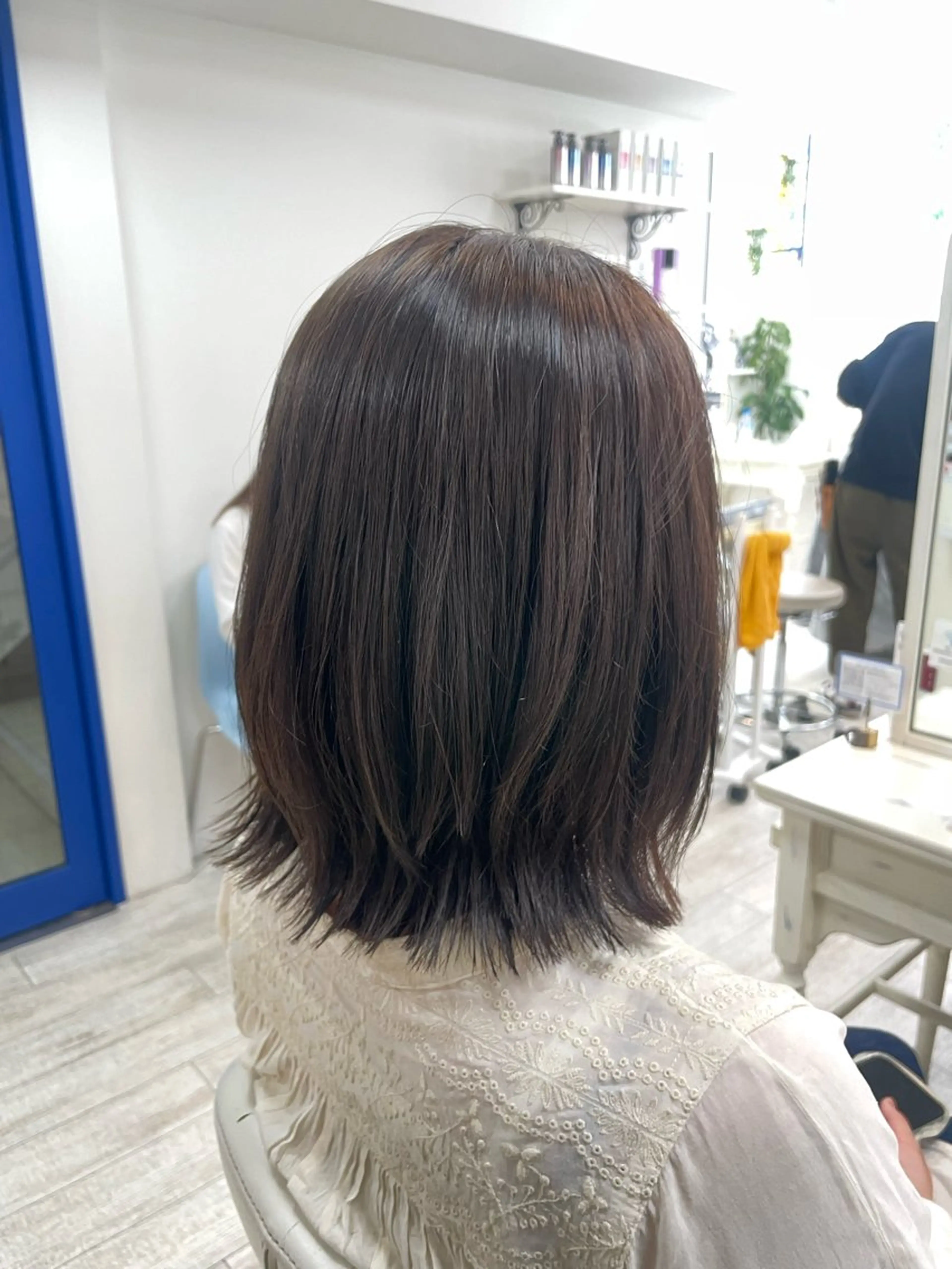 ミディアム ミディアムレイヤー レイヤーカット カット 縮毛矯正 新籾 尚哉のヘアスタイル
