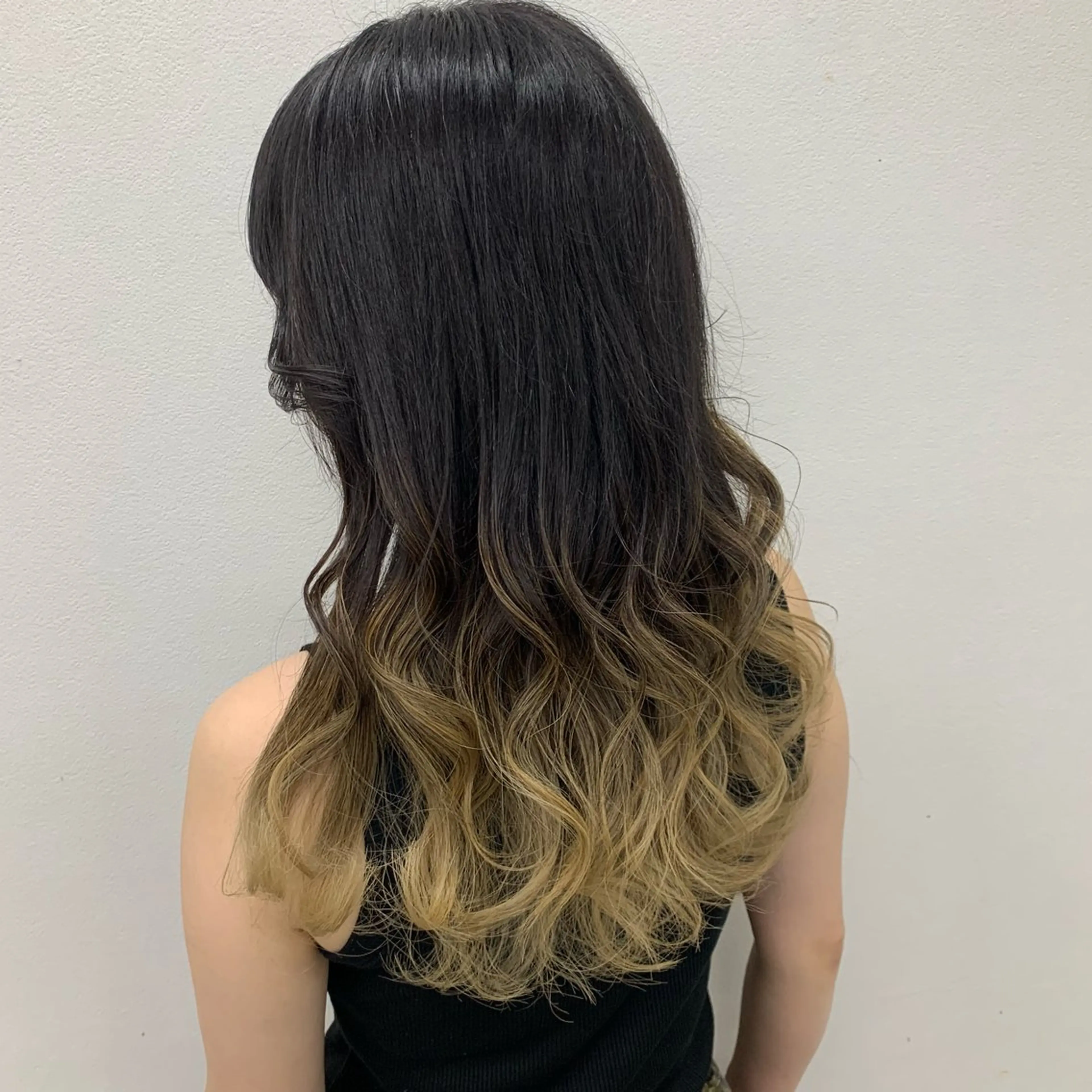 セミロング 宮竹 美鈴のヘアスタイル