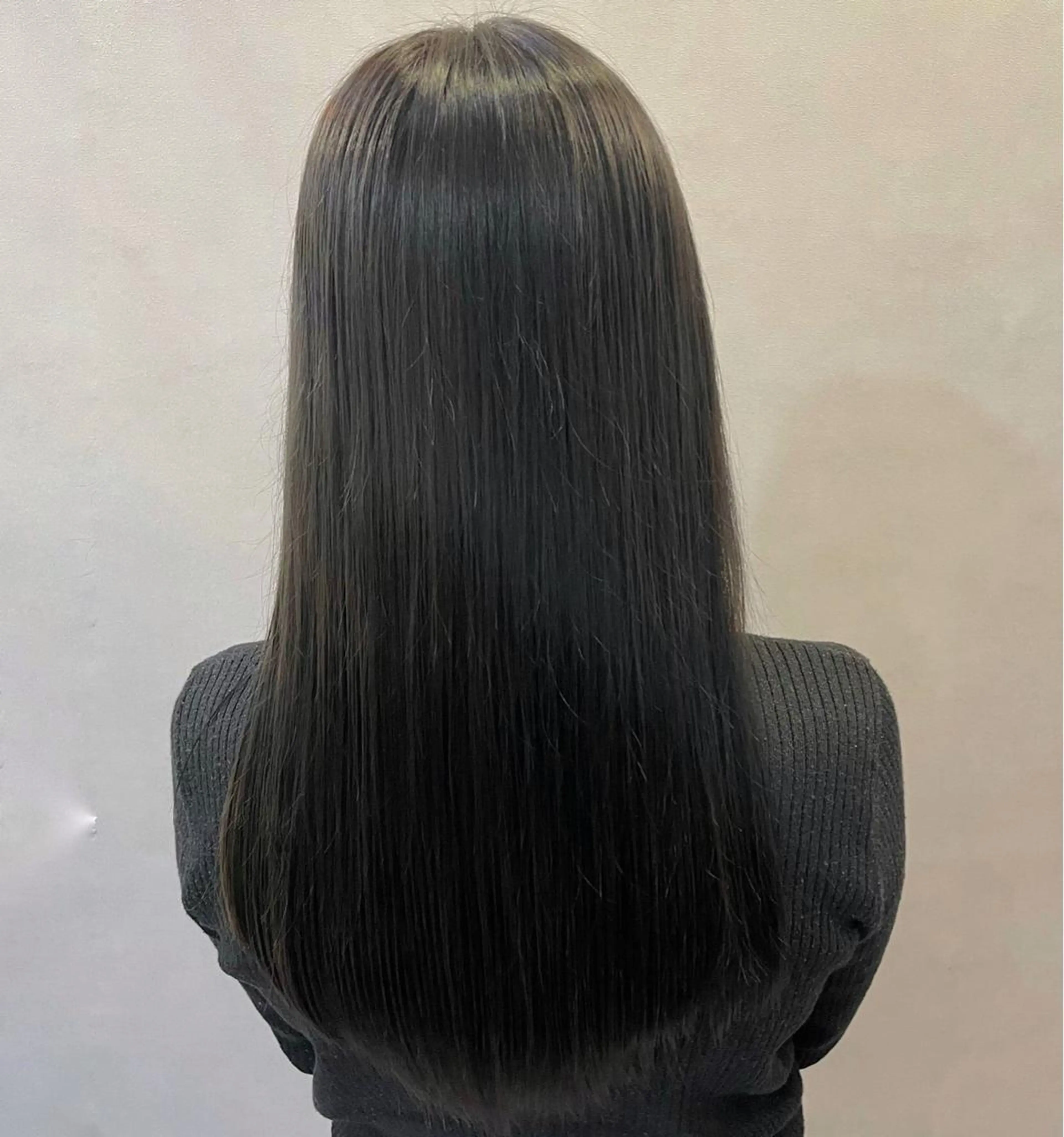 《女性限定》カット+サラ艶縮毛矯正　¥6600の写真