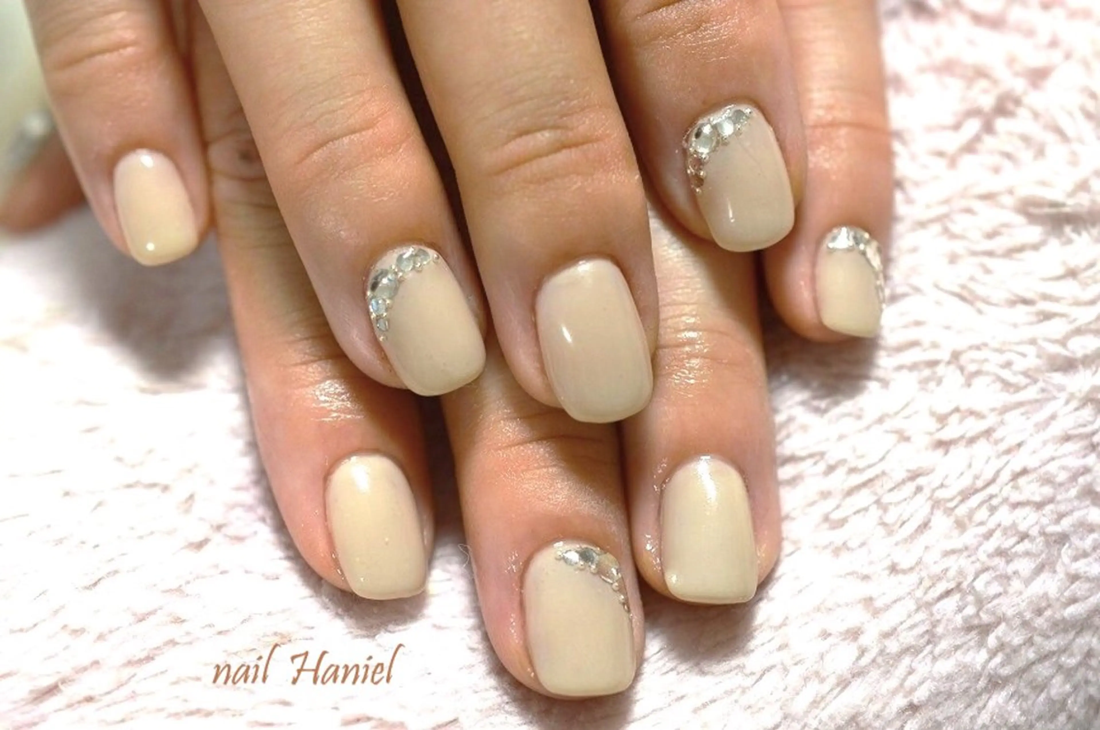 ネイル ジェルネイル オフィスネイル ワンカラーネイル パラジェル ストーンネイル nail Haniel所属・半蔵門サロンハニエル 魅神 ちよのネイルデザイン