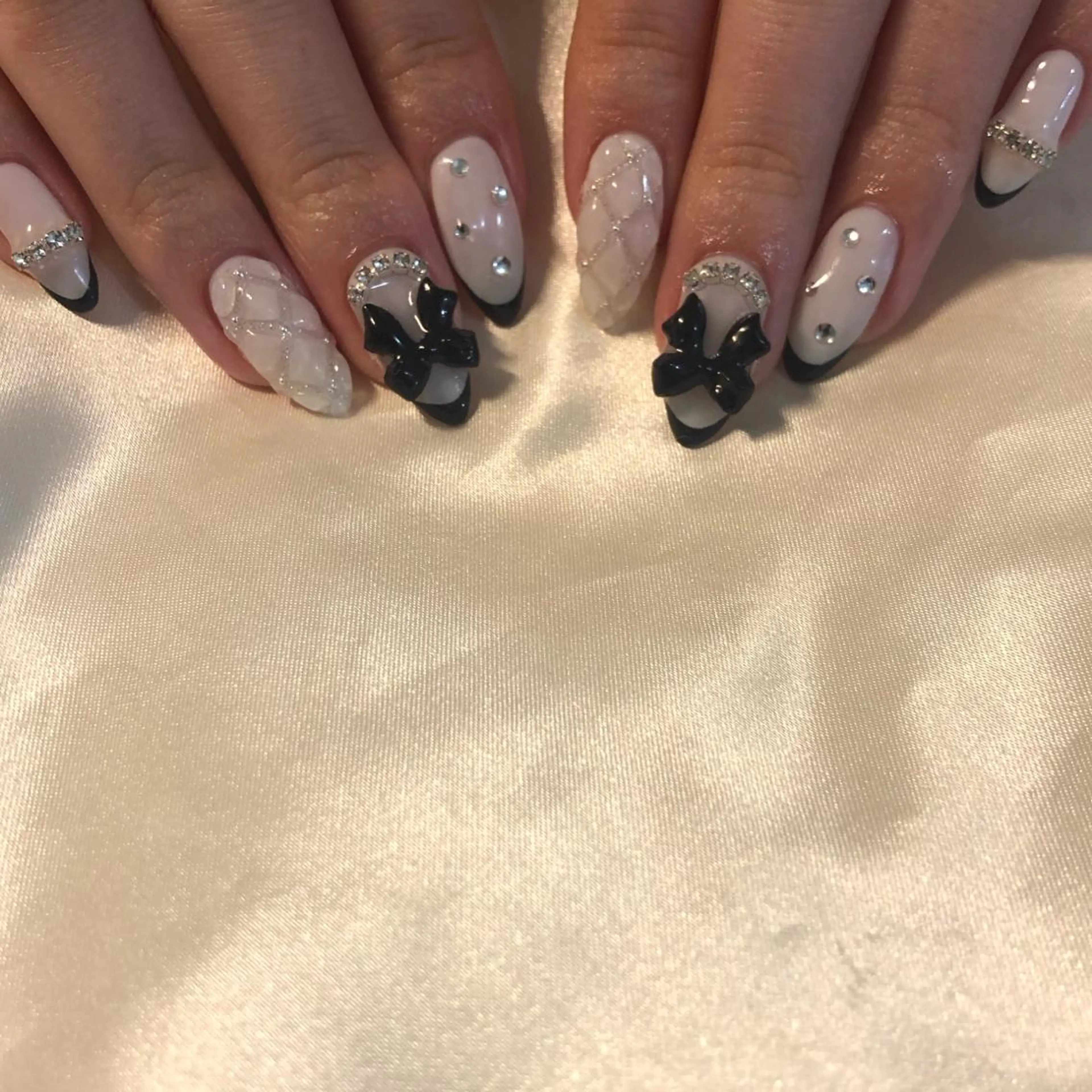 ネイル ハンドネイル ViViA momokaのネイルデザイン