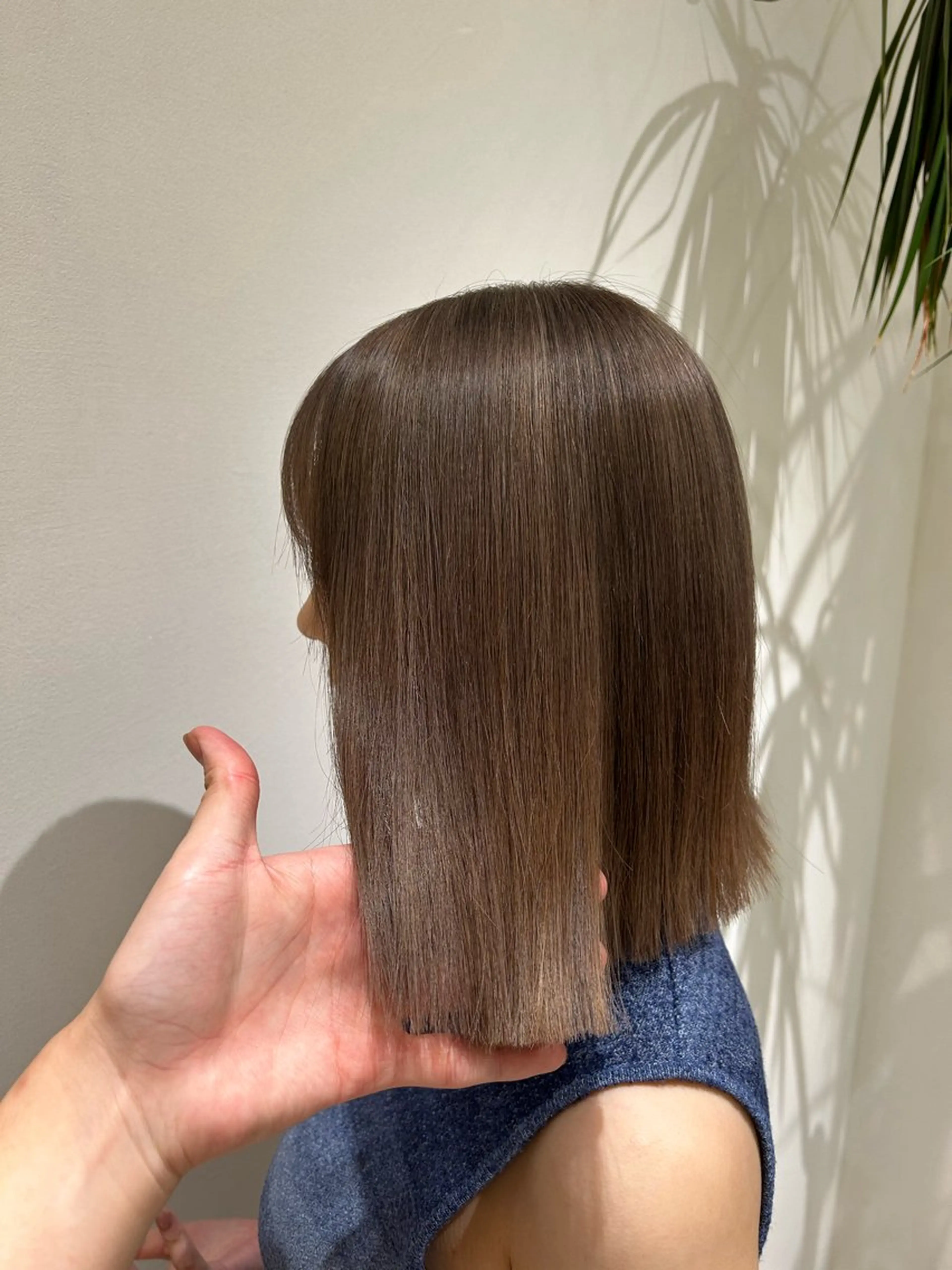 ショート カラー 切りっぱなしボブ ブラウンカラー ミルクティーブラウン ボブ ボブ/インナーカラー レイヤーボブ/楓のヘアスタイル