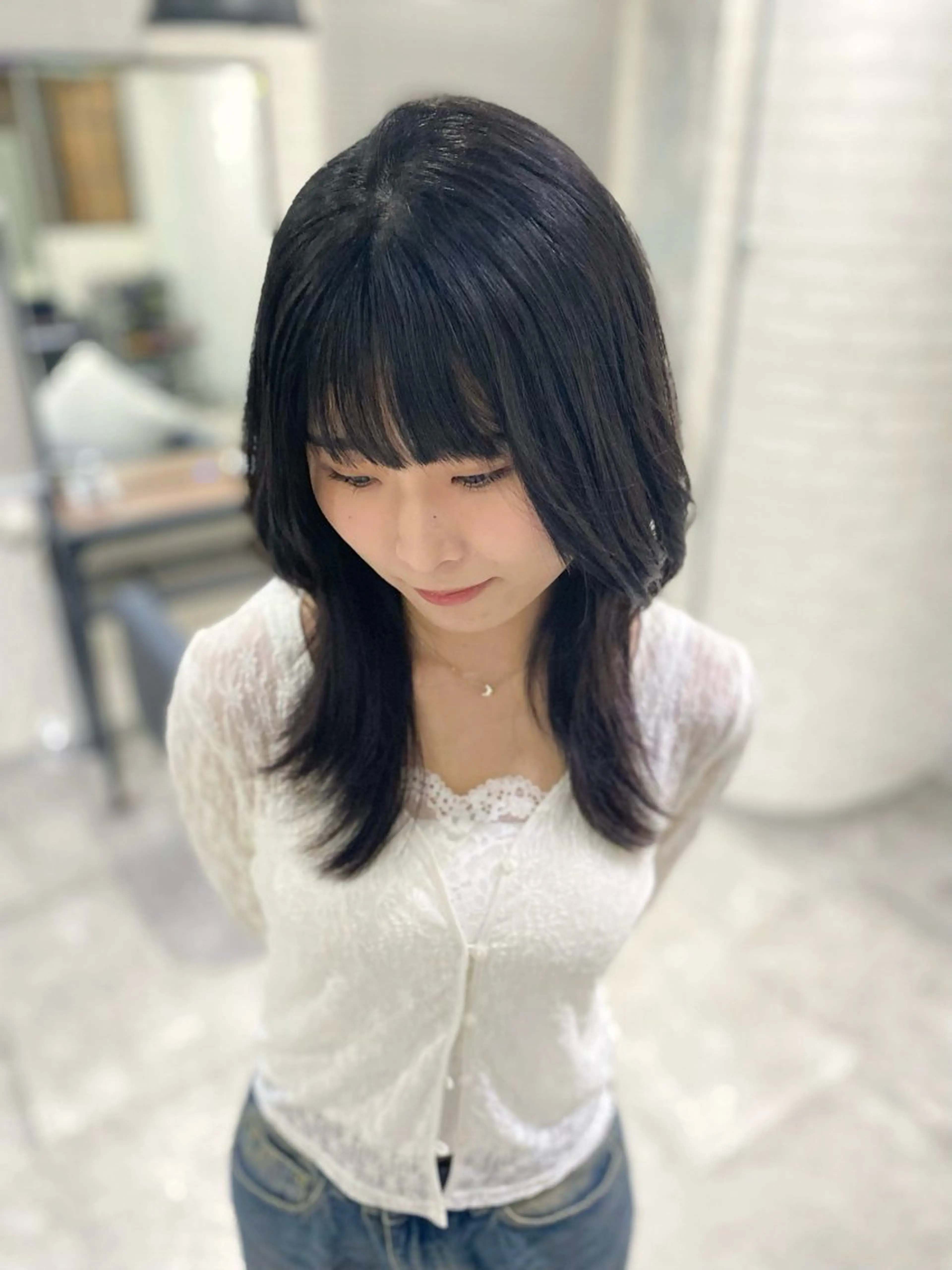 ロング カラー 透明感カラー ハッシュカット 韓国風ヘア ロング カット ヘアカラー トリートメント shiori /艶髪 /顔周り/髪質改善のヘアスタイル
