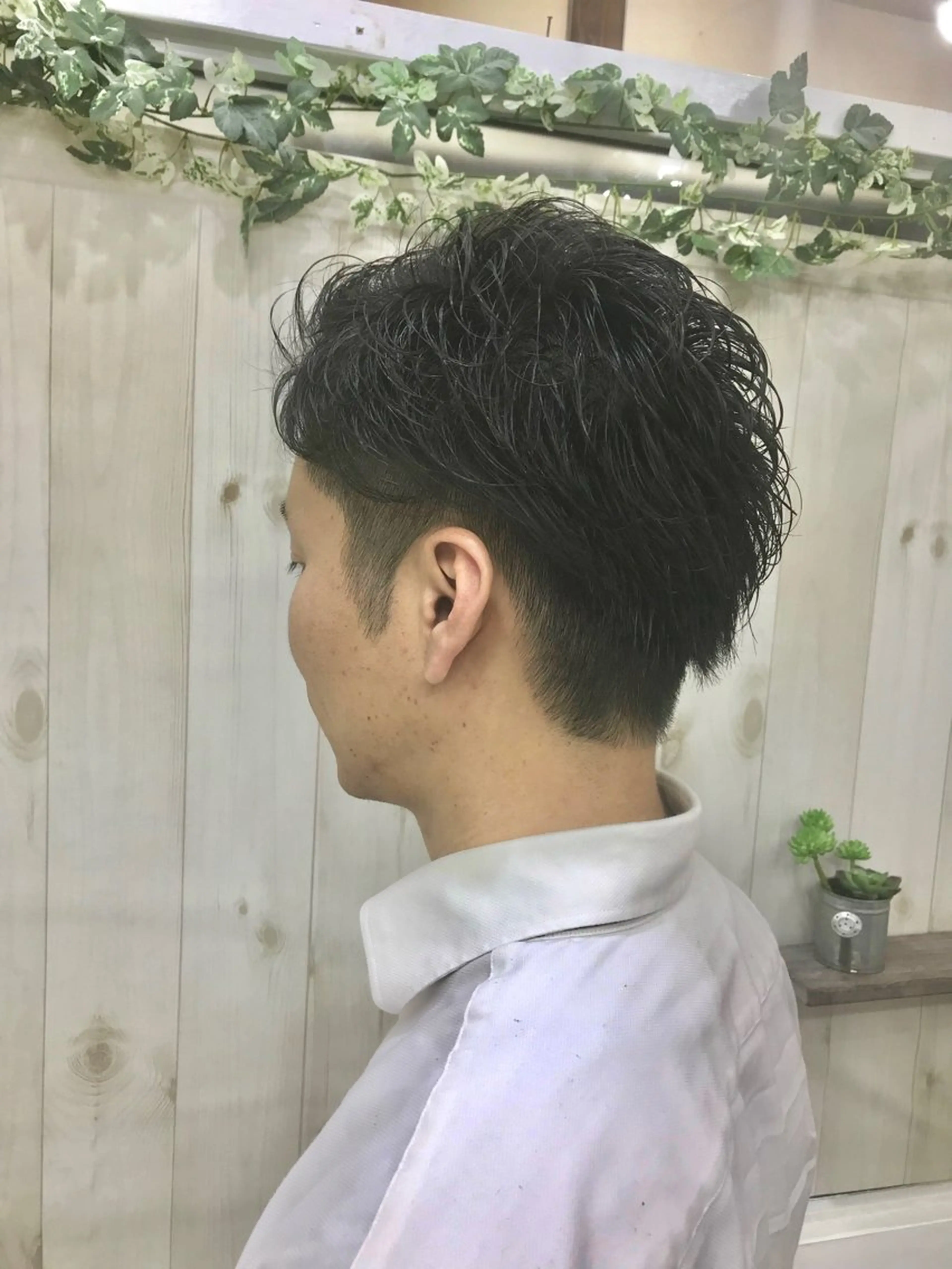 メンズ 🌱透明感カラー☘️ TOYO🌱のヘアスタイル