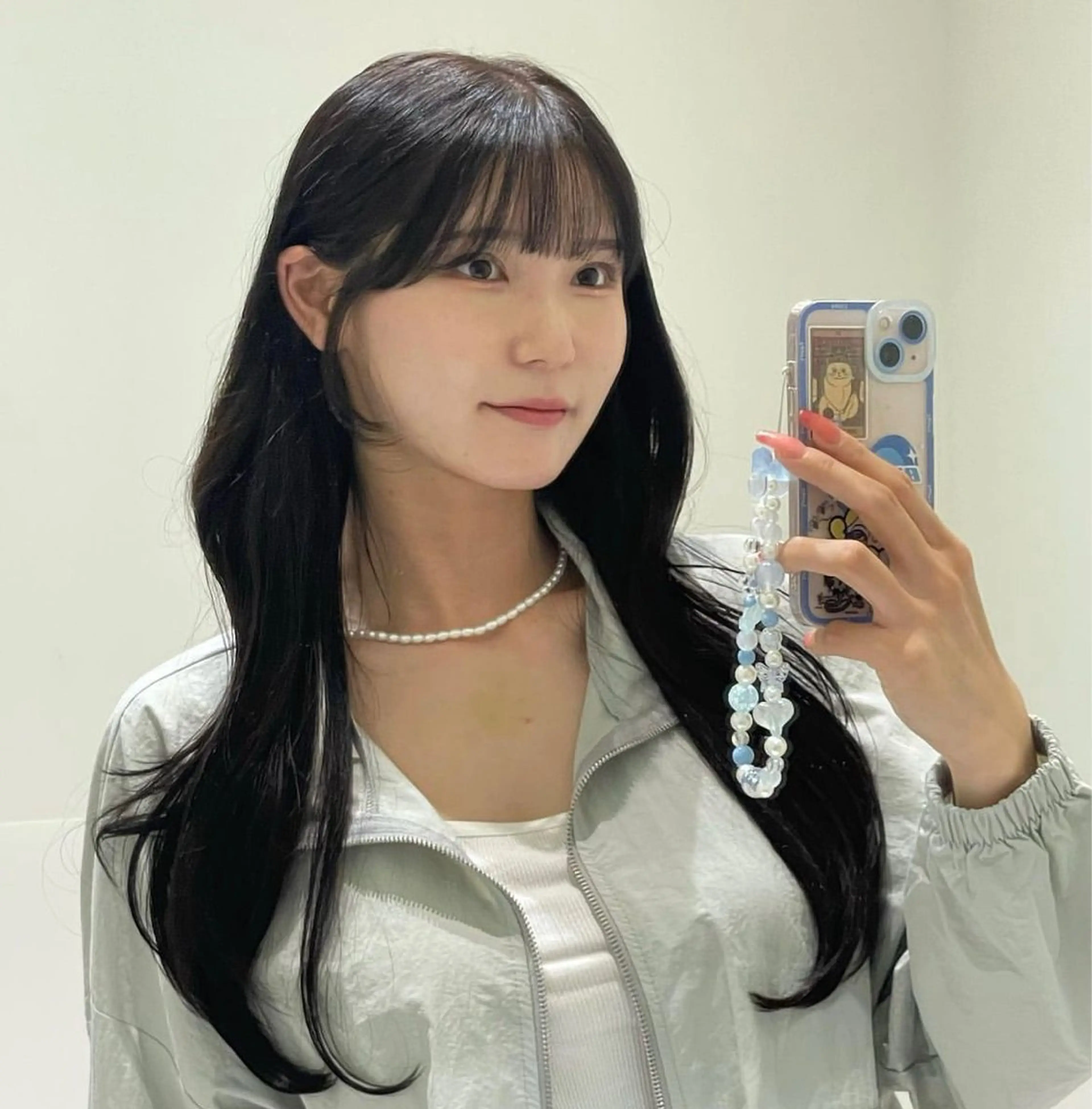 ロング ロングレイヤー 韓国風ヘア レイヤーカット ロング カット ヘアカラー トリートメント ❤︎︎韓国ヘア❤︎︎ 𝑺𝒉𝒊𝒉𝒐のヘアスタイル