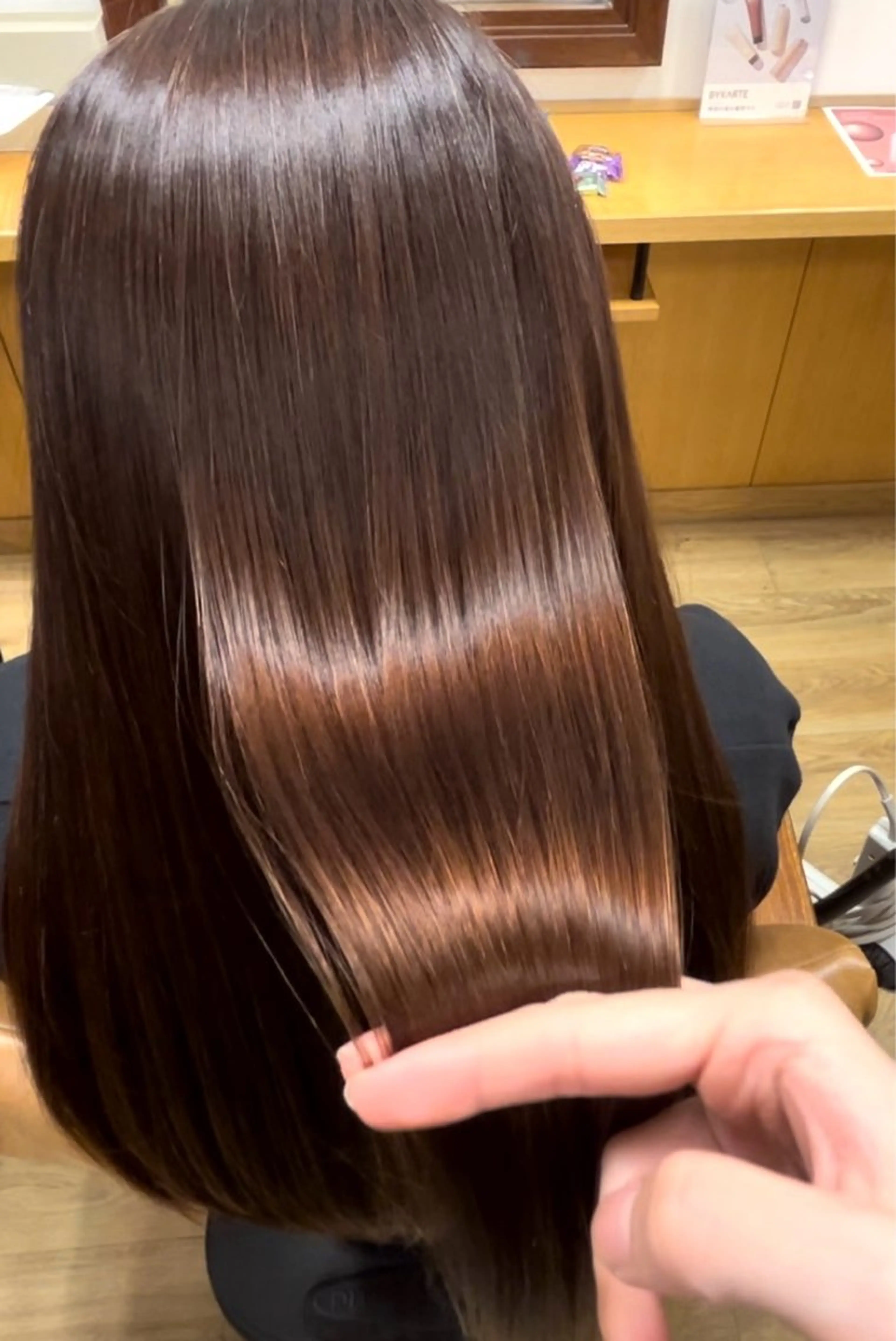 ロング カット 縮毛矯正 トリートメント hale所属・hale airiのヘアスタイル