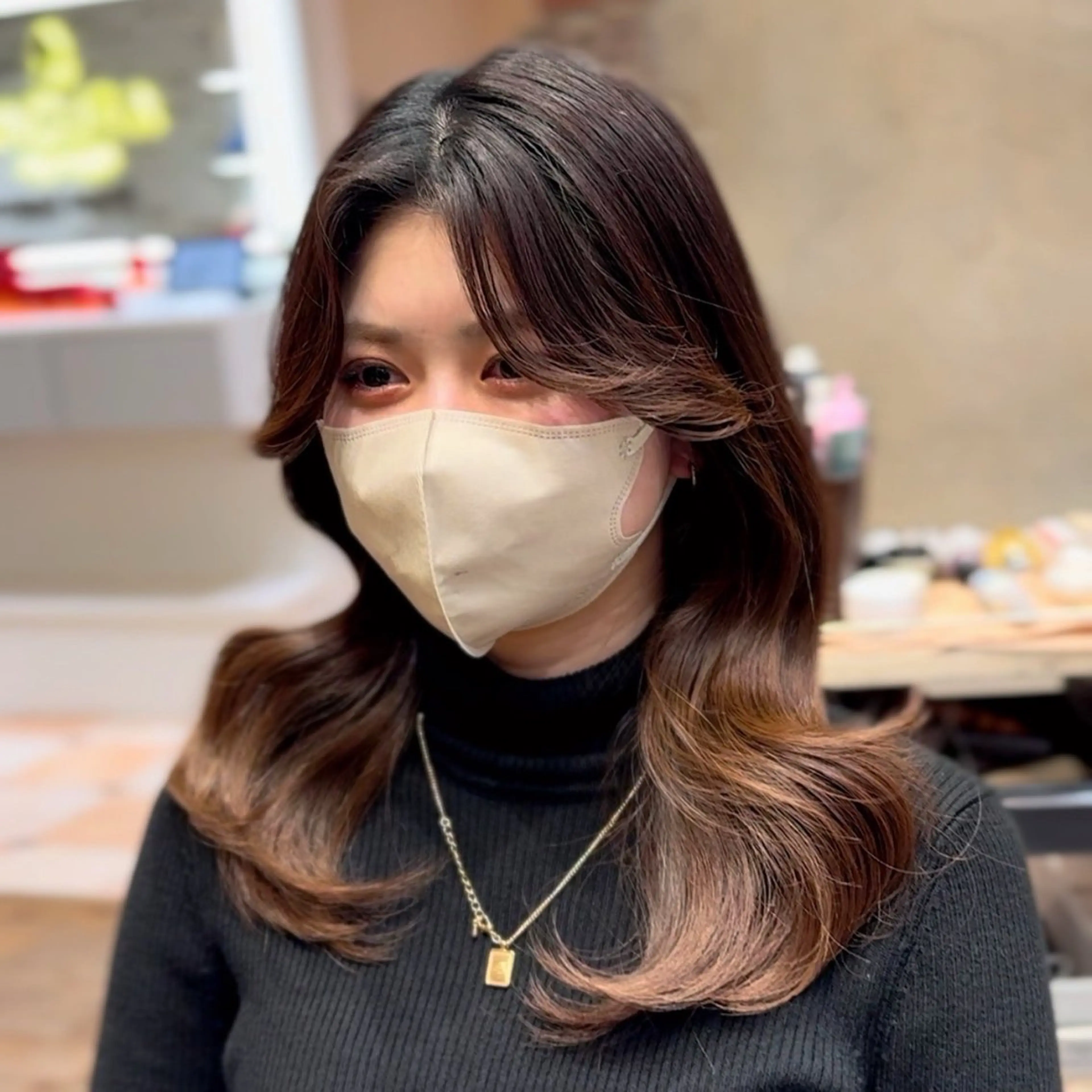 ロング カット トリートメント 新宿/レイヤー 顔周りカット溝手優太のヘアスタイル