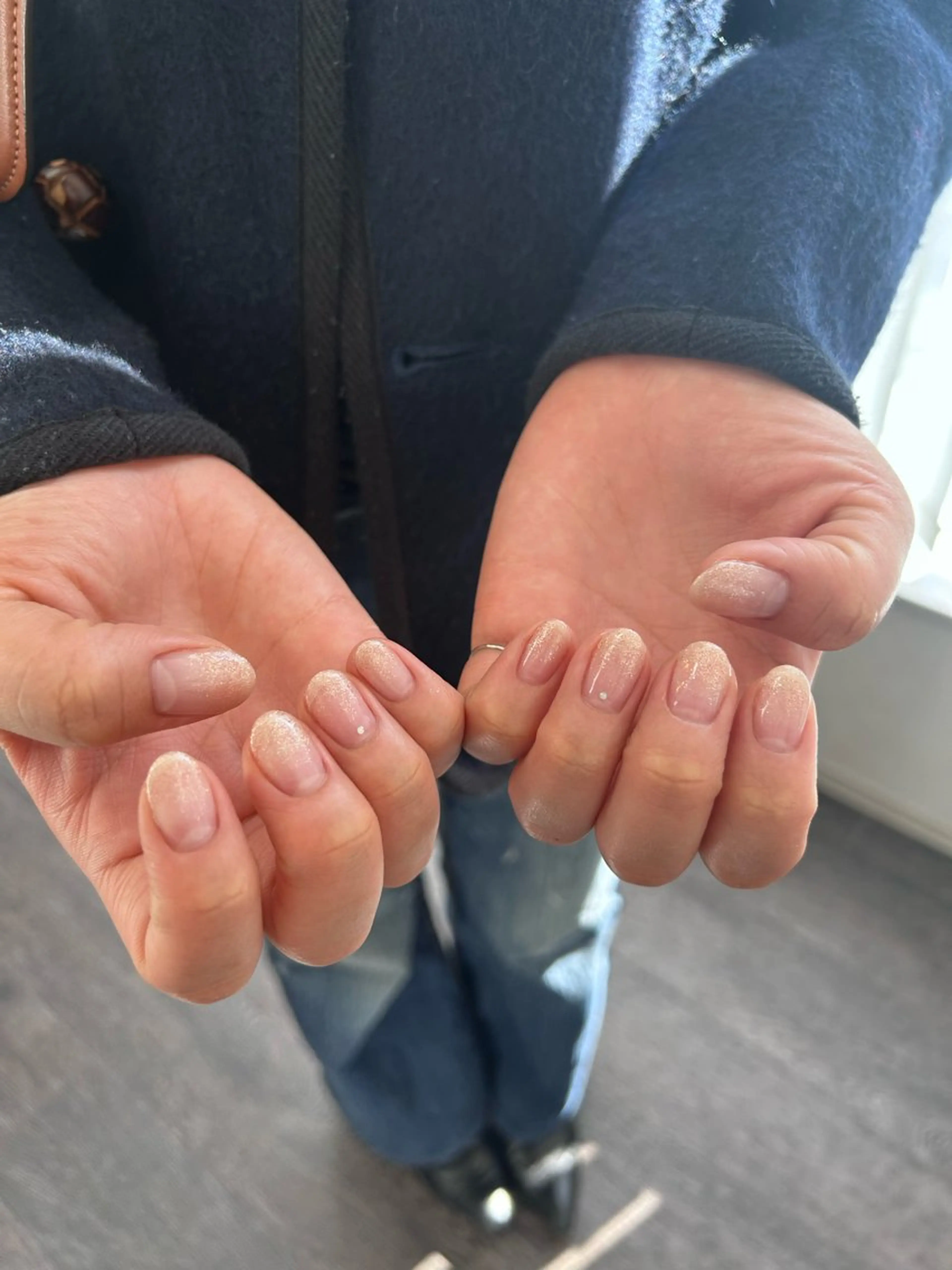 ネイル グラデーション ラメ(グリッター) ラメグラデーション シンプルネイル ハンドネイル Yarm As Etelのネイルデザイン