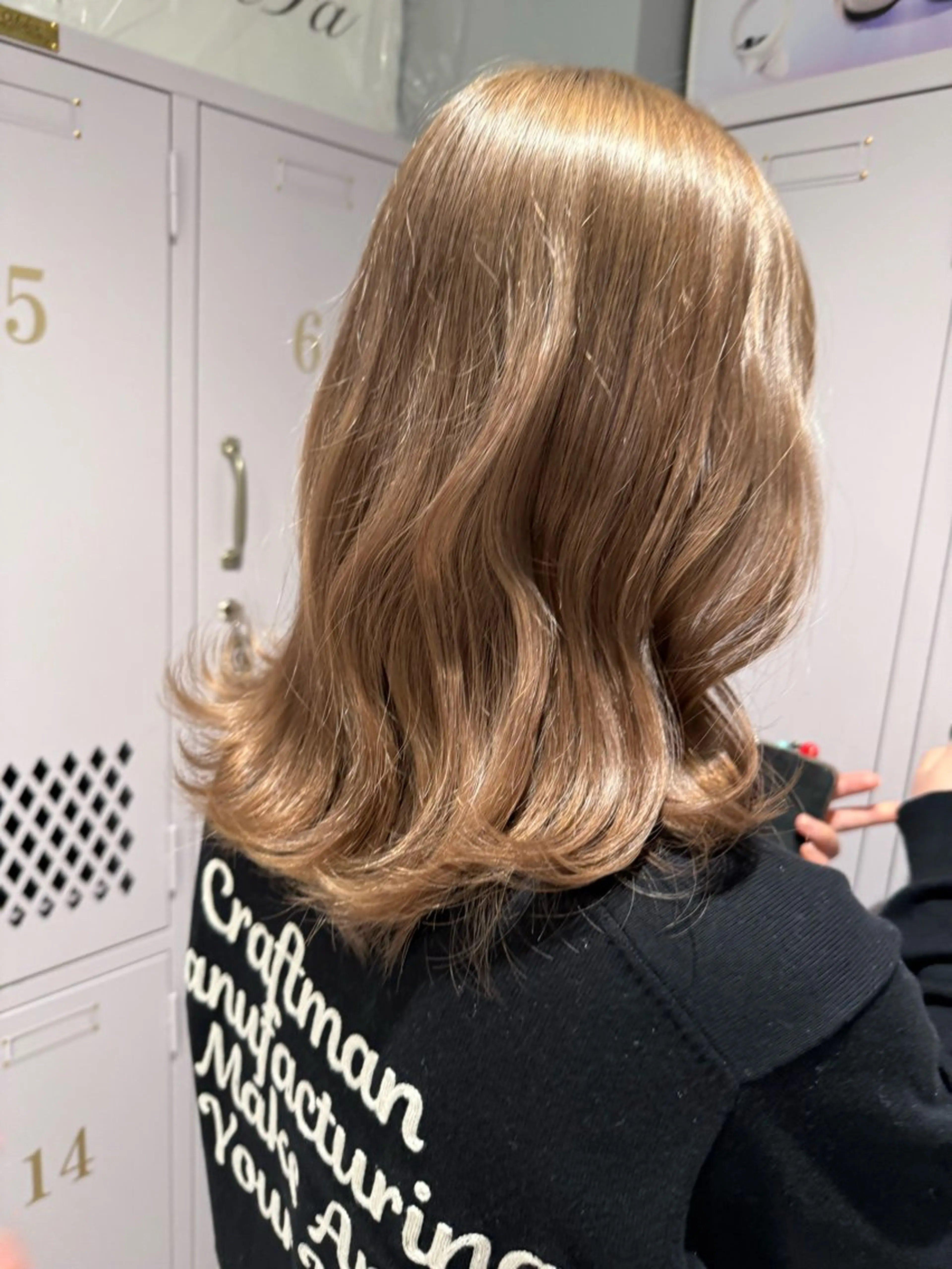 ミディアム カラー ヘアカラー トリートメント 艶 ケアブリーチ 🎀🩵RISAのヘアスタイル
