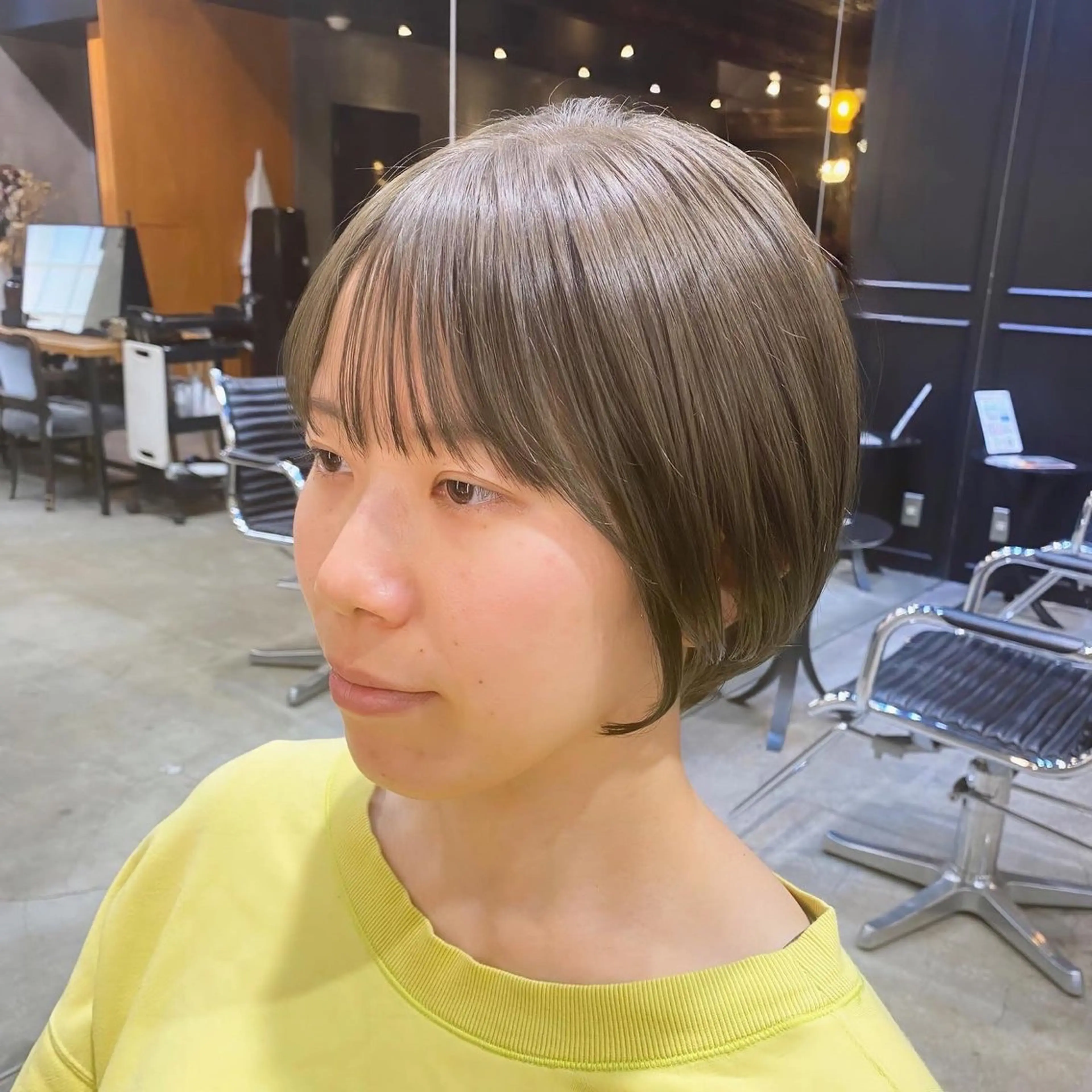 ショート カラー ショートボブ グレージュ ボブ ショートヘア ブリーチなしダブル カラー🧸🐺陽介のヘアスタイル