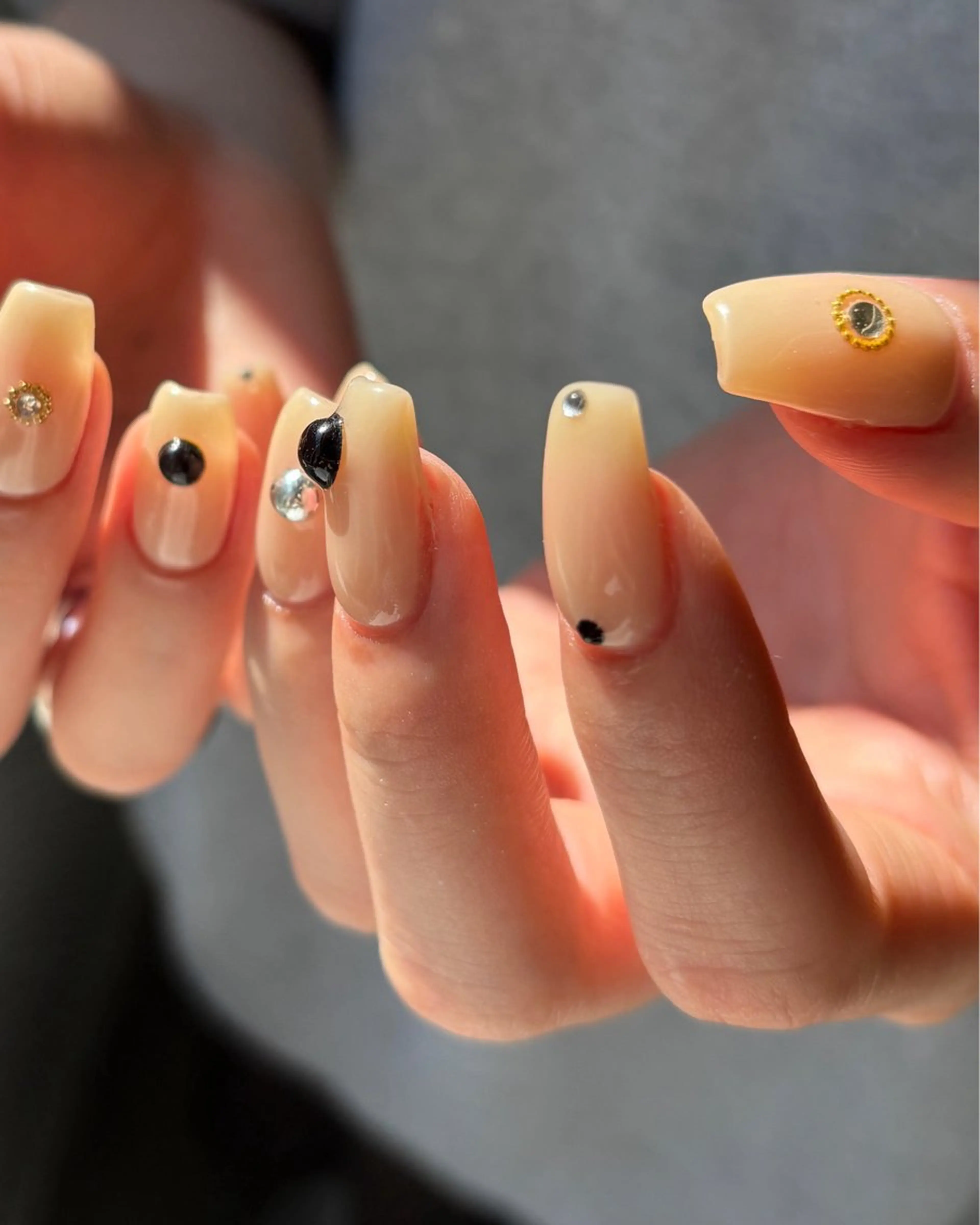 ネイル シンプルネイル ハンドネイル sister  mohawk所属・chika ／ nailのネイルデザイン