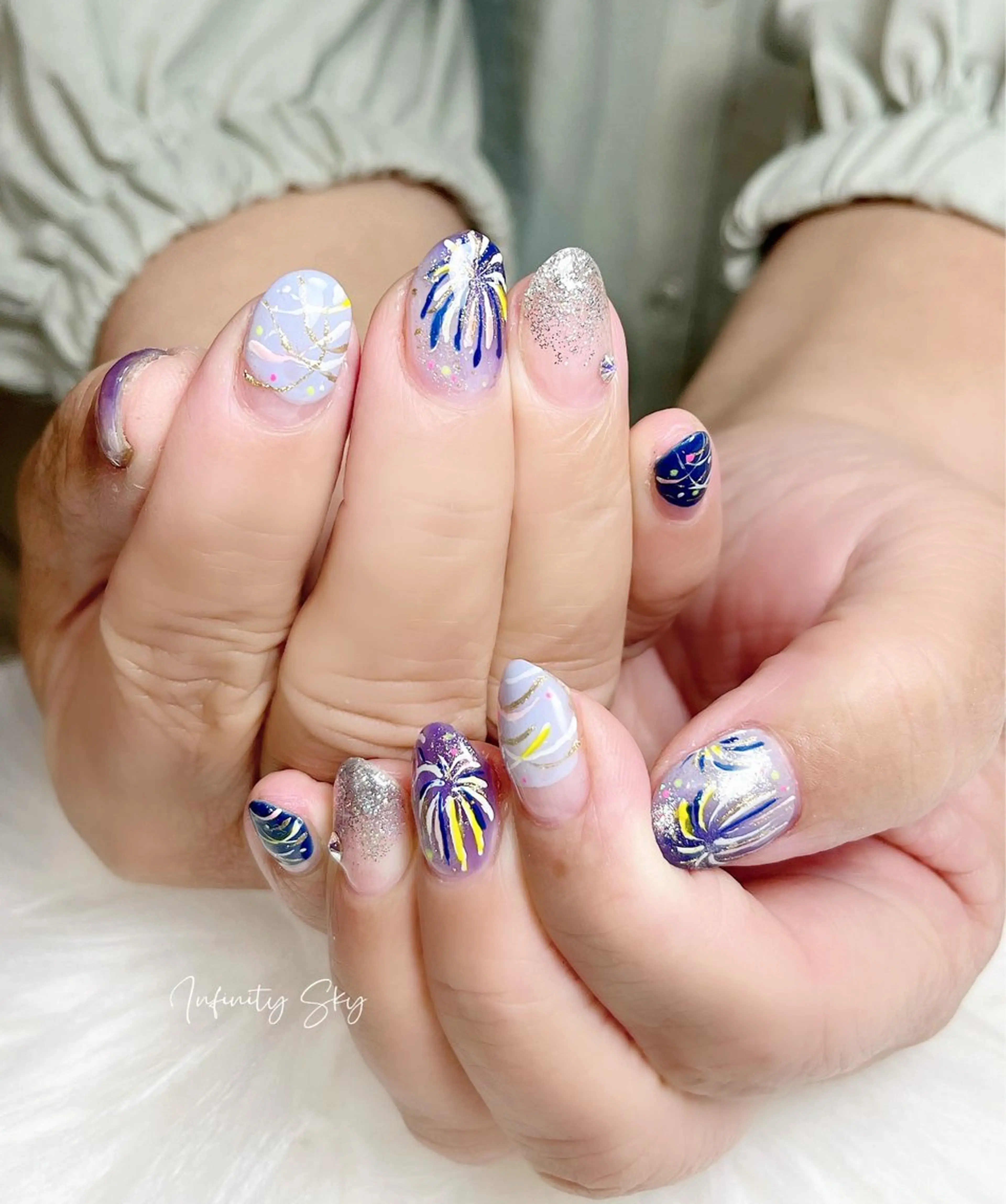ネイル infinity skyのネイルデザイン