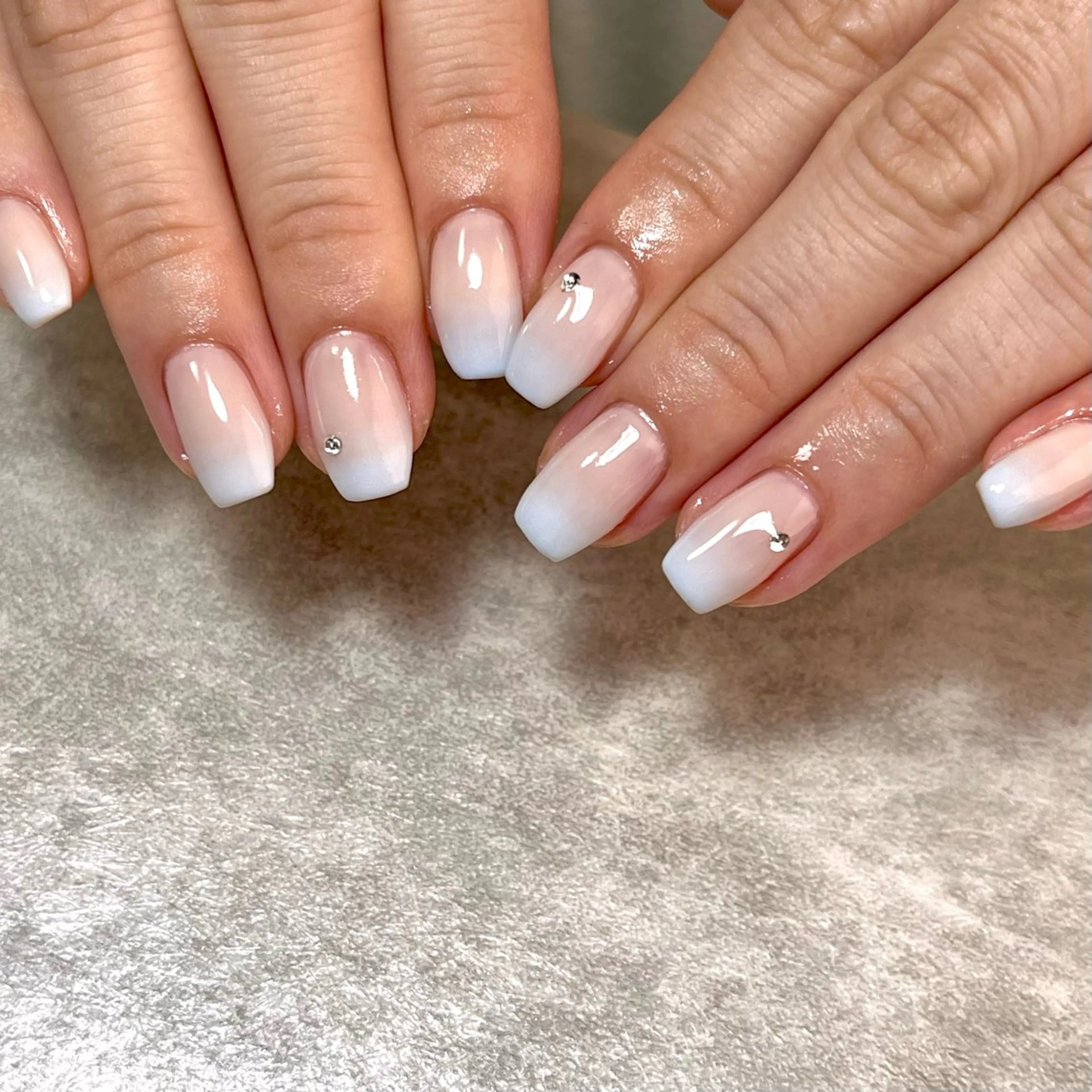 ネイル グラデーション aune nail Ayakaのネイルデザイン