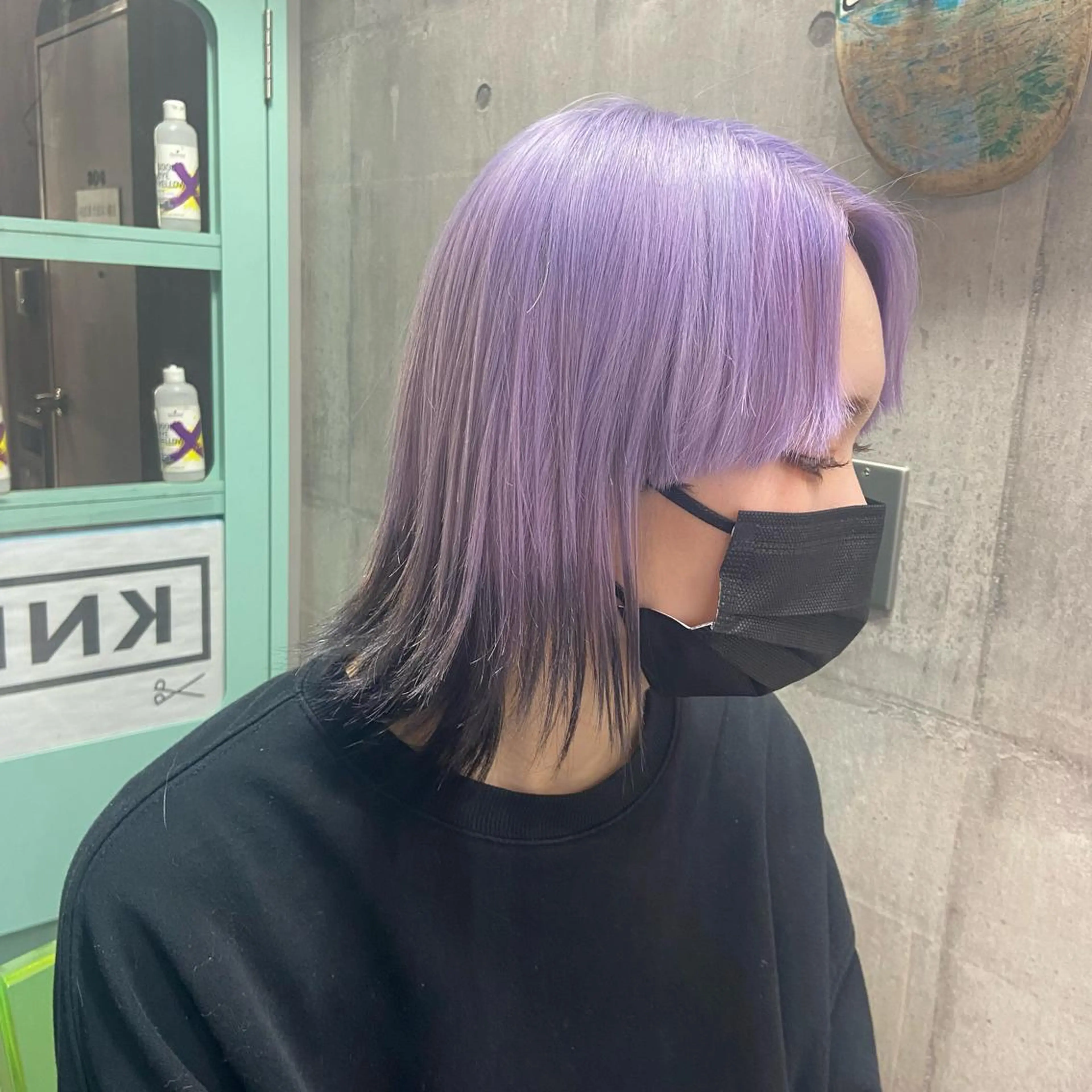 ミディアム カラー パープルカラー ホワイト&レイヤーカ ットエクステ長畠俊輔のヘアスタイル