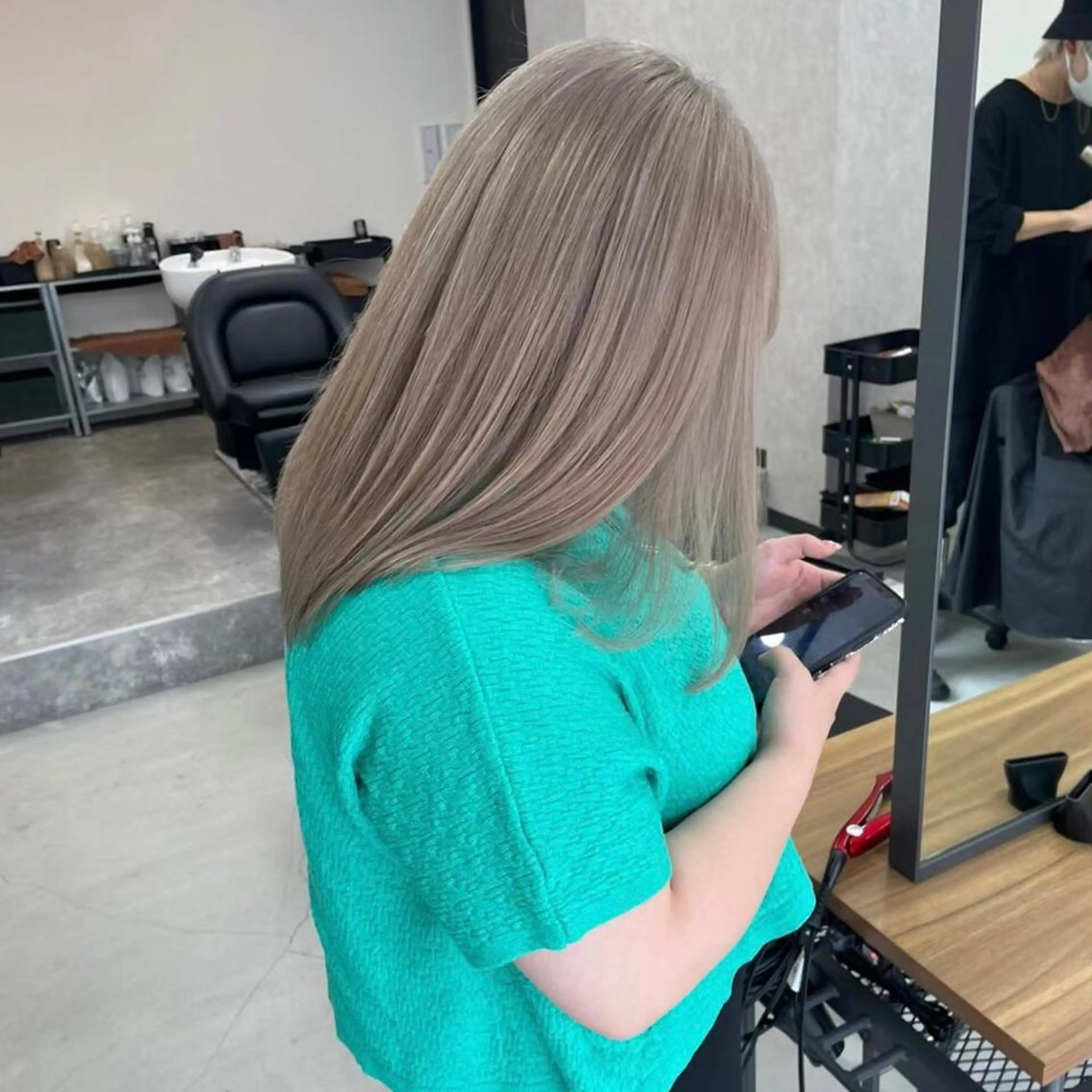 ロング 韓国風カラー ボブ 外国人風カラー ハイライト 髪質改善 メンズカット✂️ ¥2,200〜*土田のヘアスタイル