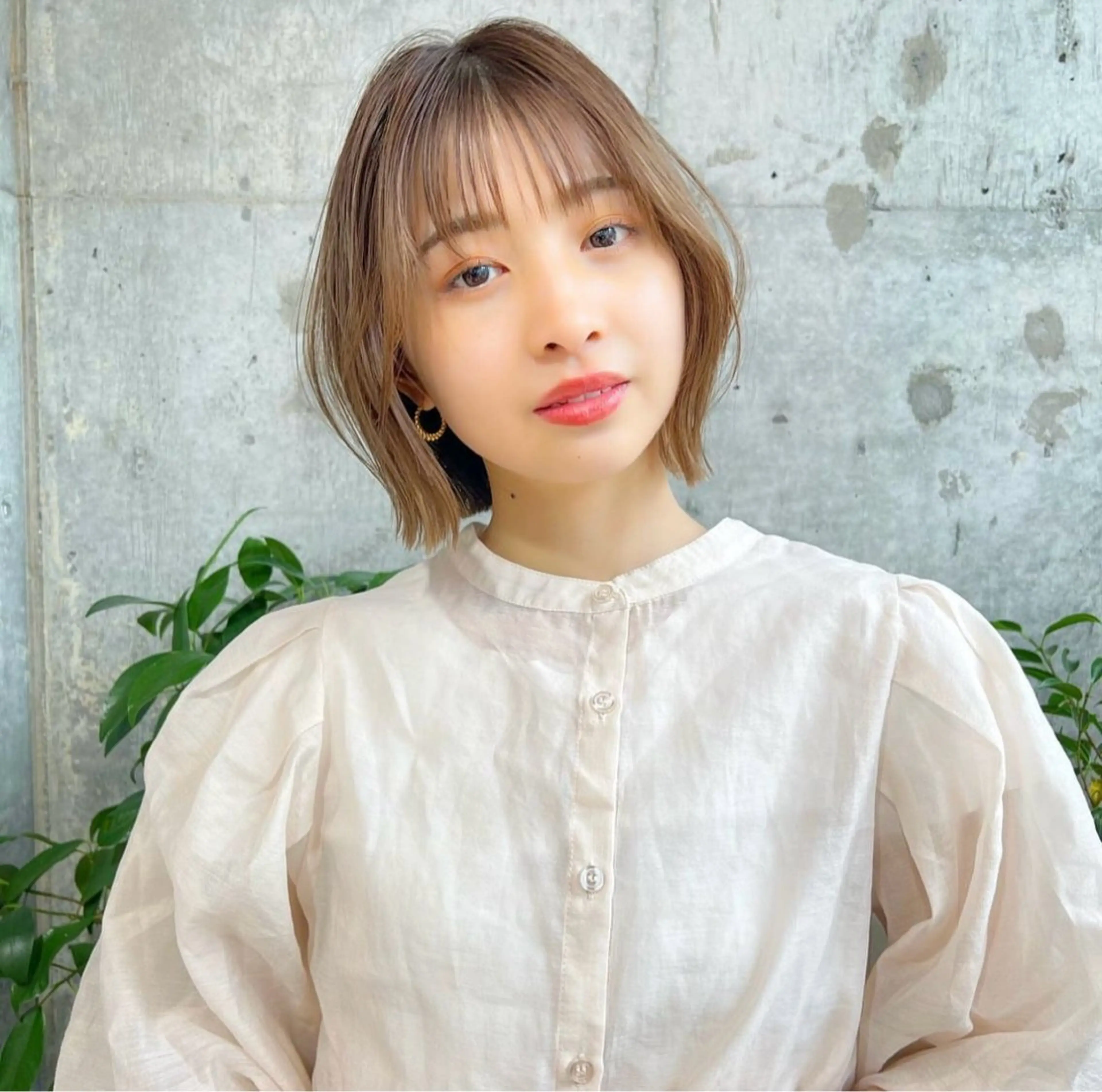 ミディアム カラー バレイヤージュ ブリーチ ケアブリーチ ダブルカラー ハイライトカラー カット トリートメント ヘアセット 髪質改善サロン Sea shinjuku 新宿南口所属・✨韓国ボブ/ショート ✨️髪質改善/ナナミのヘアスタイル