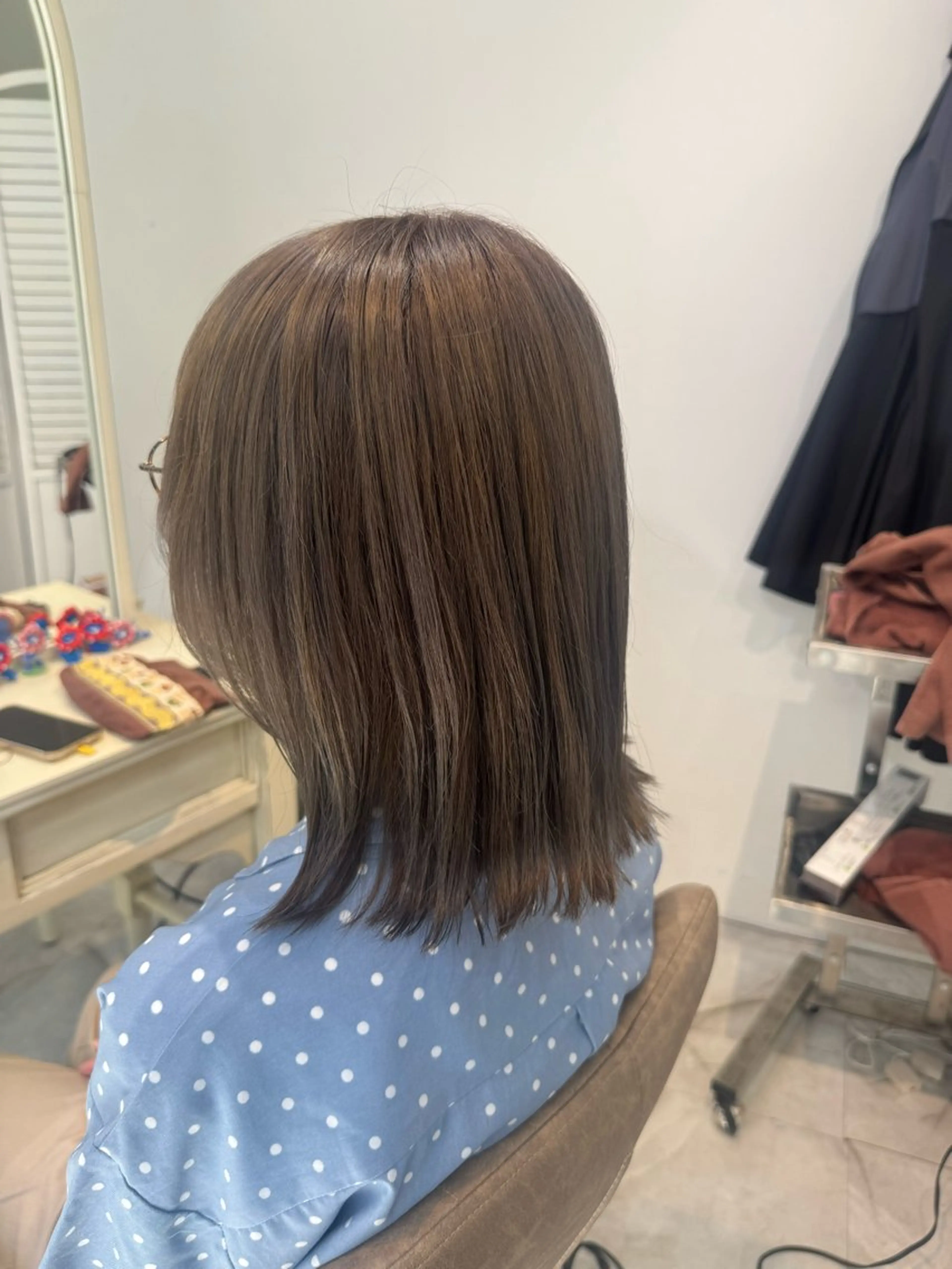 ミディアム カラー ブリーチ グレージュ カット ヘアカラー トリートメント Fuu.by lupine所属・本日空きあり 🌟misatoのヘアスタイル