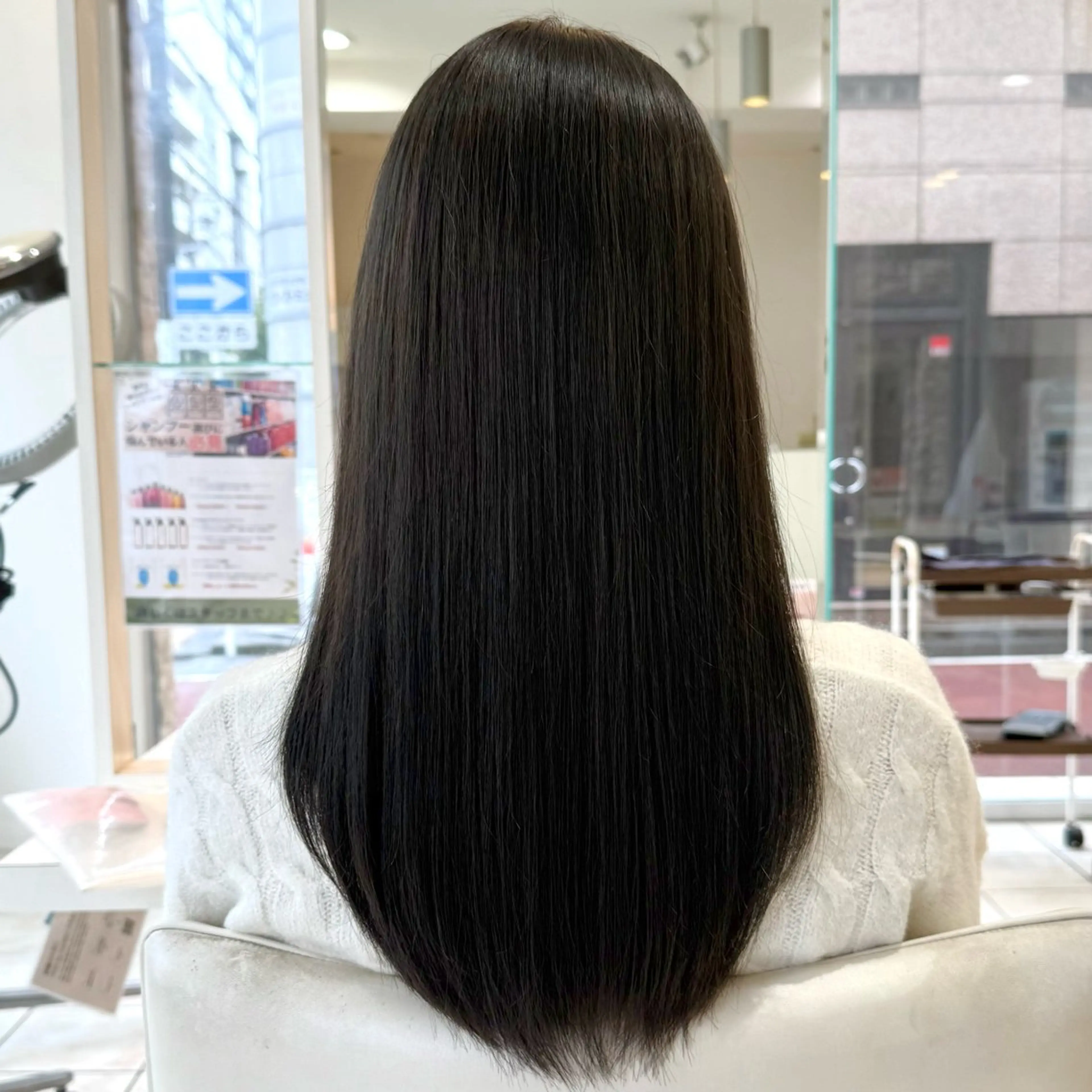 セミロング カット カット/艶カラー🎨 平間千賀のヘアスタイル