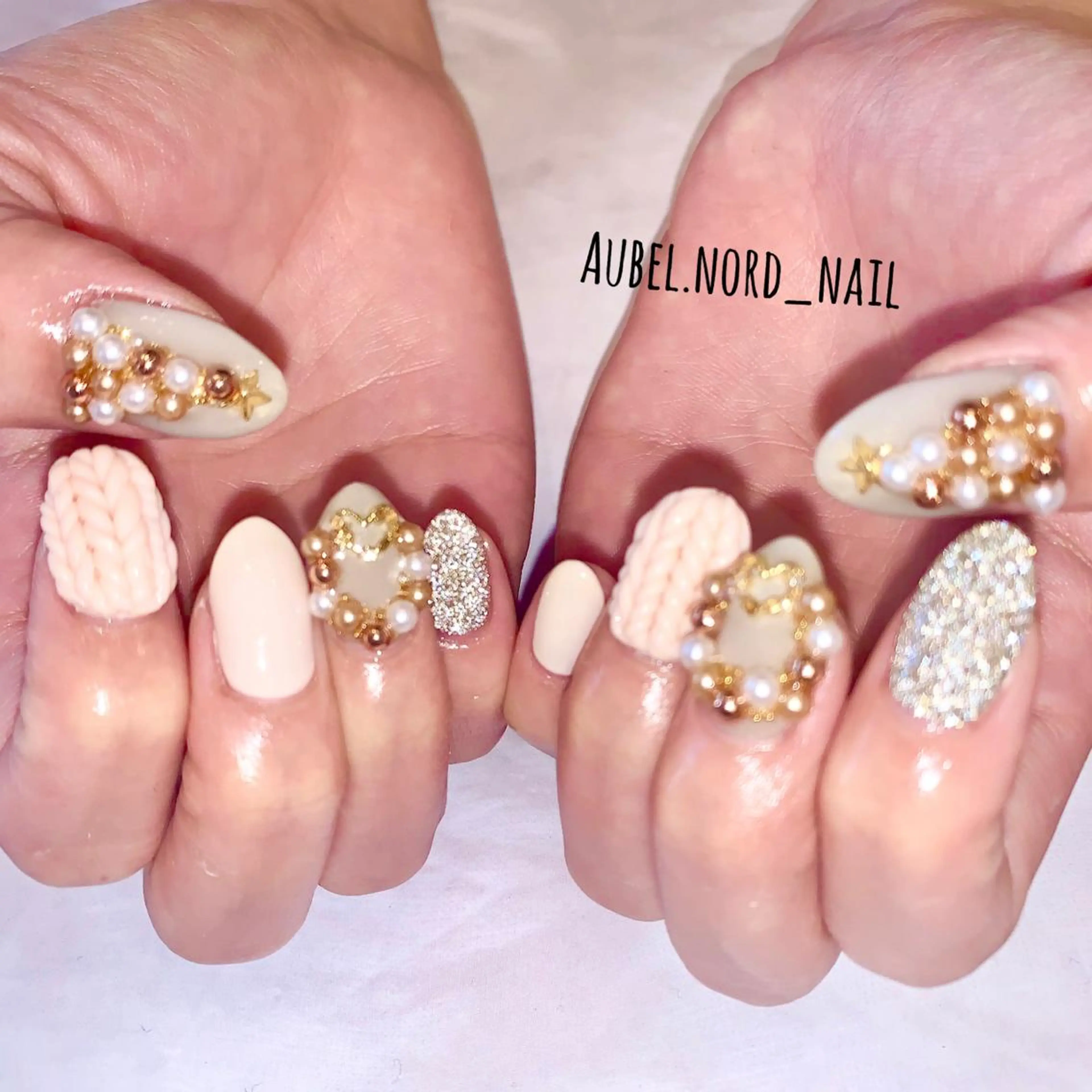 ネイル フラッシュネイル 冬ネイル クリスマス Aubel.nord_nail所属・Aubel.nord オーベルノールのネイルデザイン