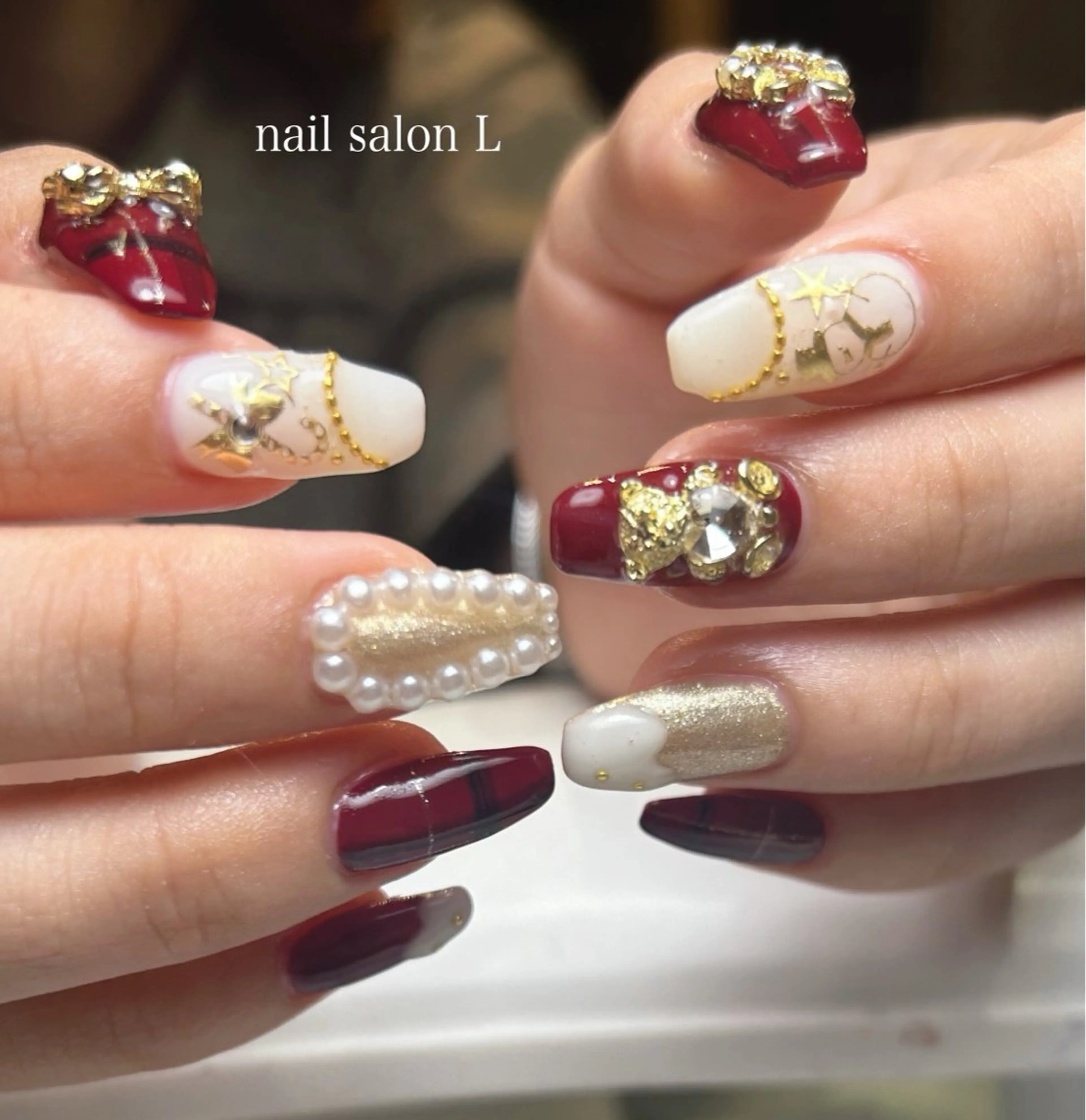 ネイル 持ち込み 冬ネイル クリスマス ハンドネイル 吉川市 ネイルサロンLのネイルデザイン