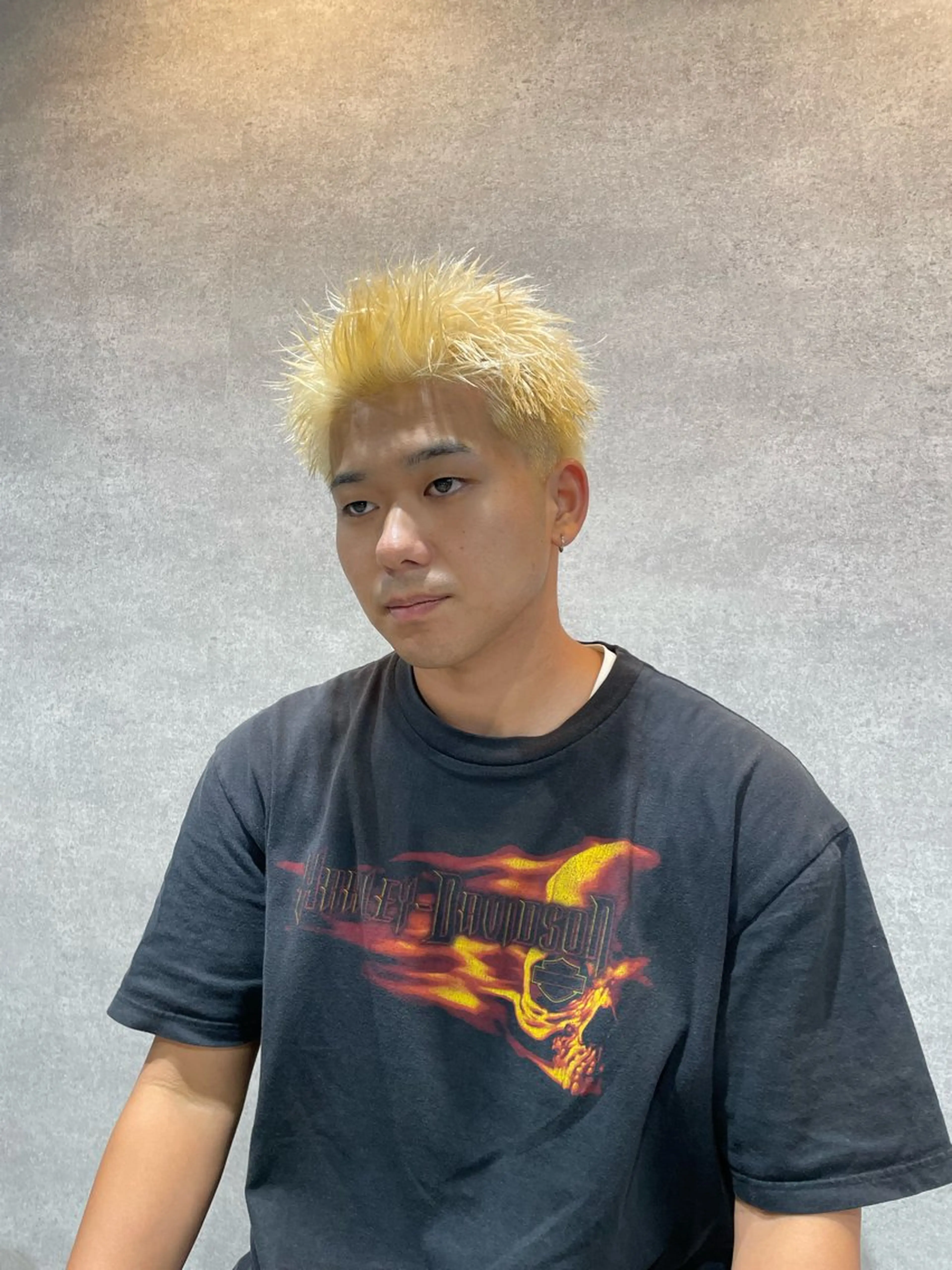 ショート カラー メンズ スパイキーショート ショートヘア カット ヘアカラー 垢抜けハイトーン☀／ 笑顔の美容師／しゅんのヘアスタイル