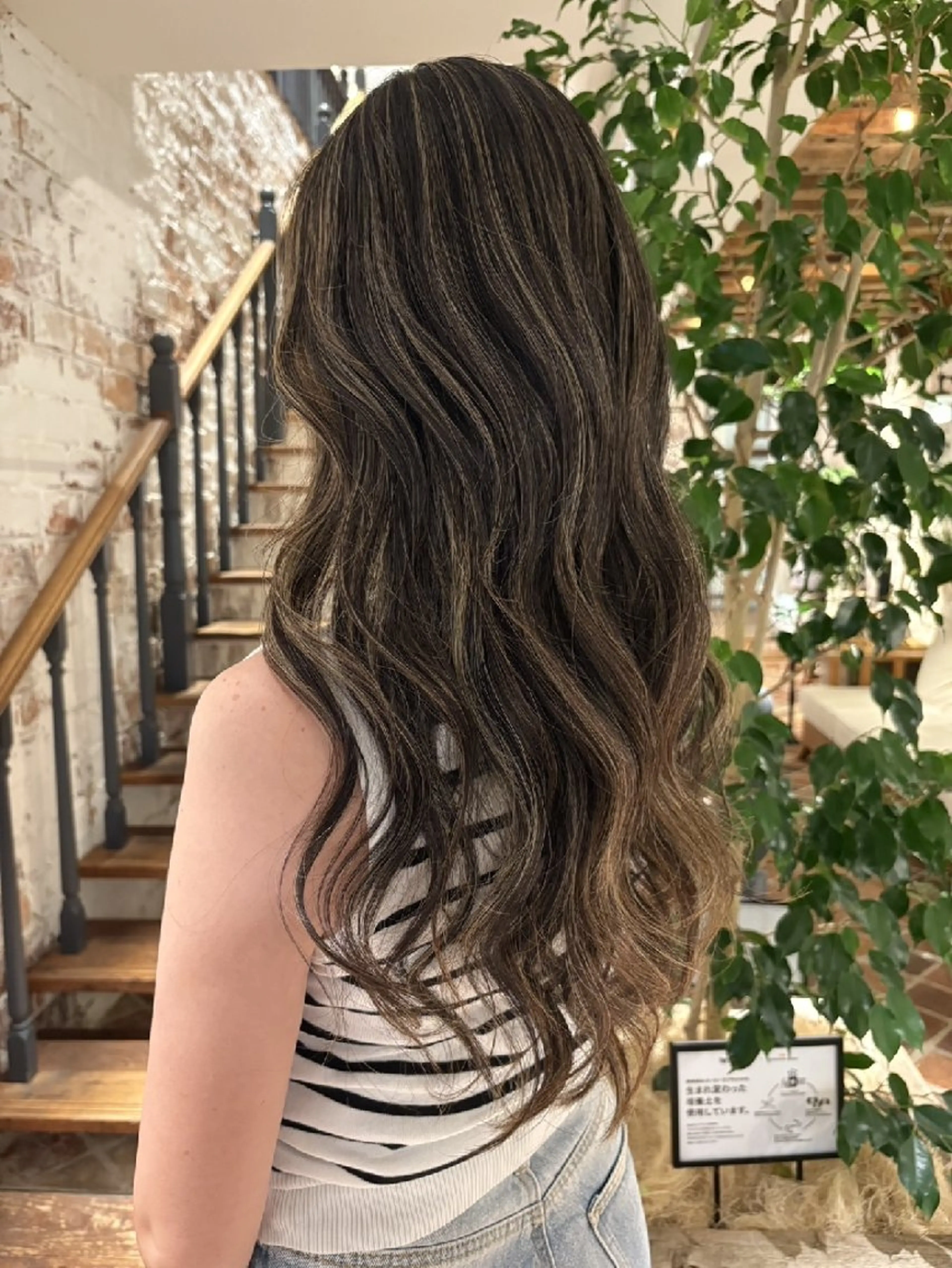 セミロング カラー ハイライトカラー ハイライト WARREN・TRICOMI NEW YORK 表参道店所属・浅比 惇平のヘアスタイル