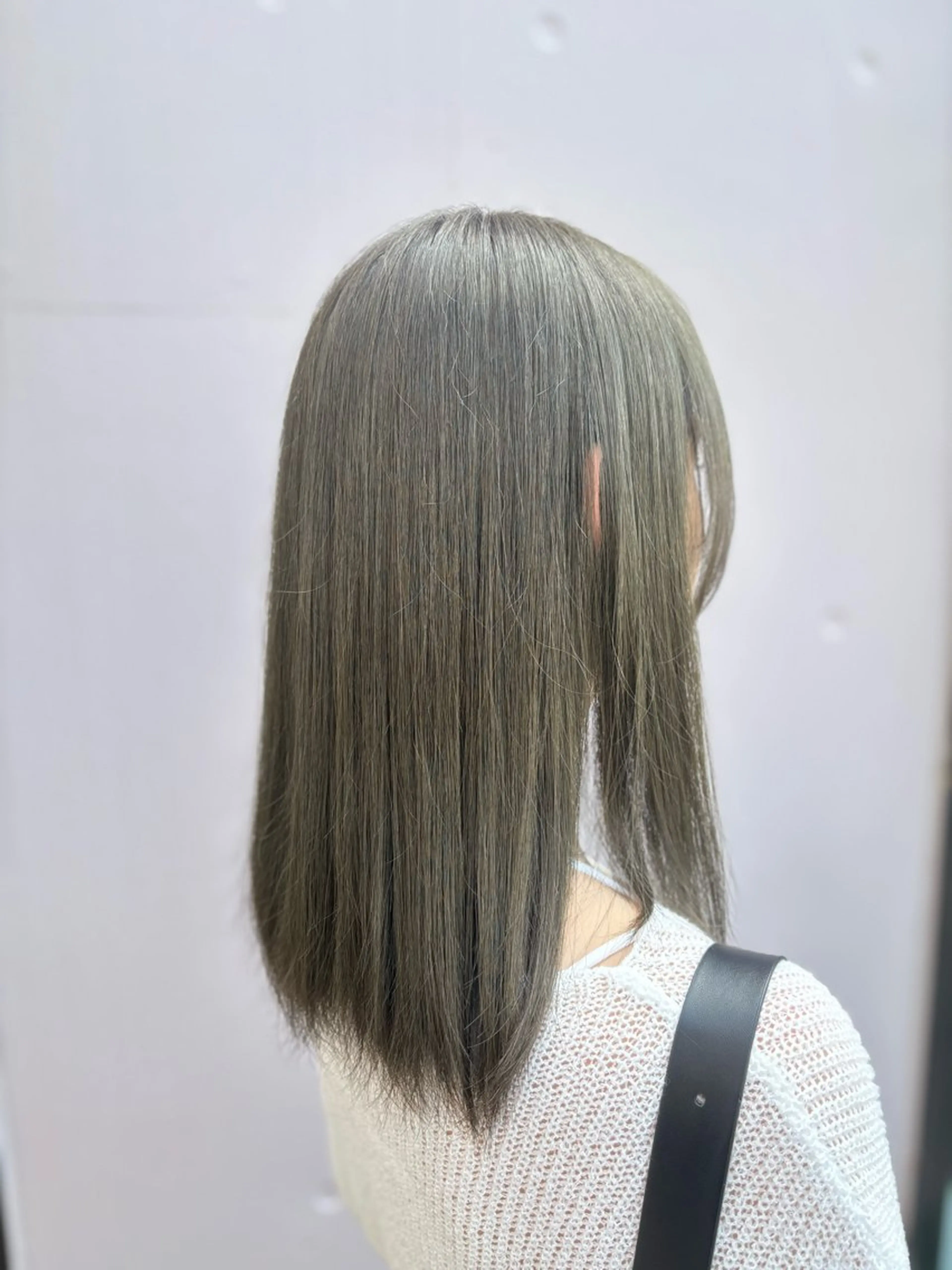 ミディアム ヘアカラー Liere YUMAのヘアスタイル