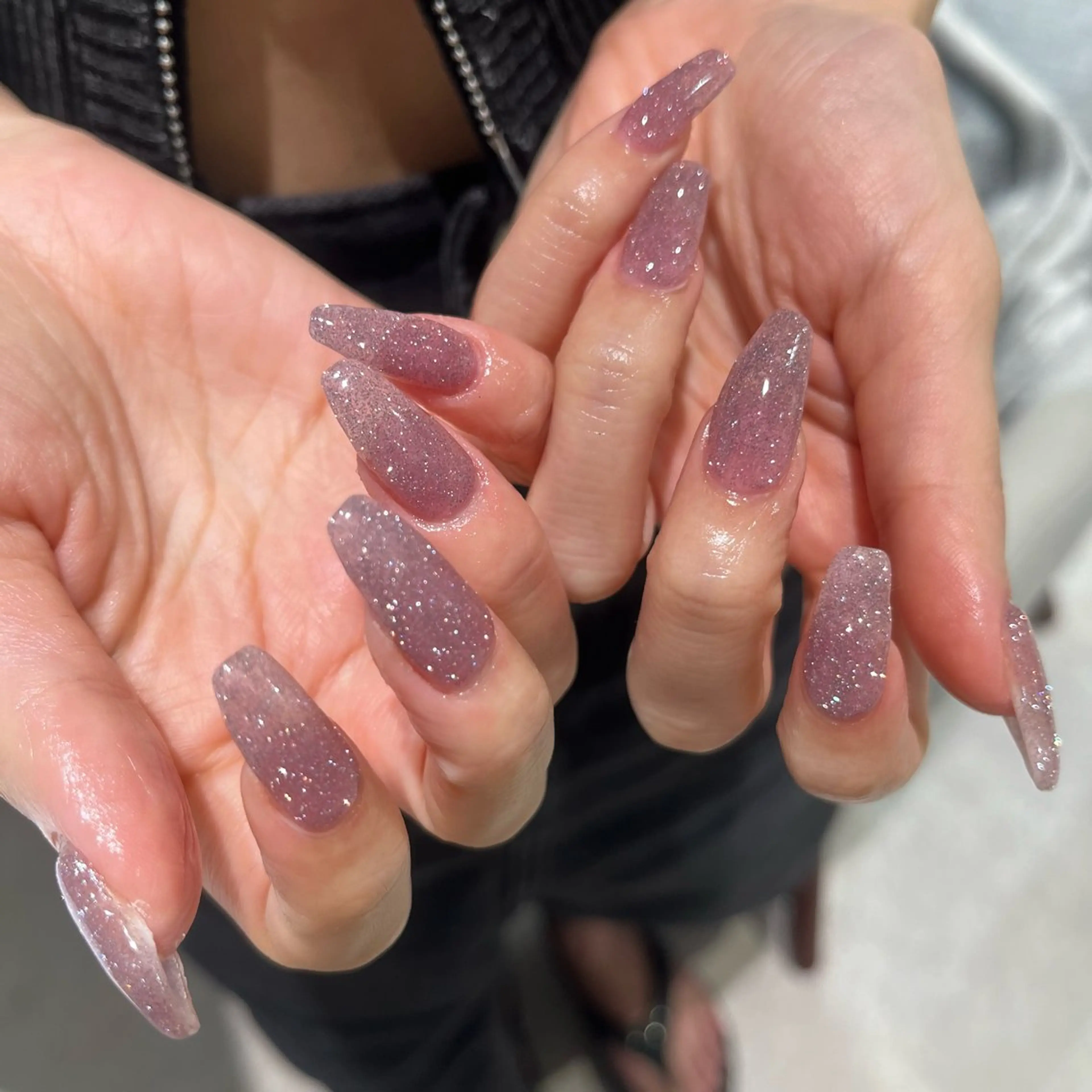 ネイル フラッシュネイル キラキラネイル ニュアンスネイル シンプルネイル 夏ネイル ハンドネイル nail&care salon soa所属・soa/美容液ケアで 自爪を育てるネイルのネイルデザイン
