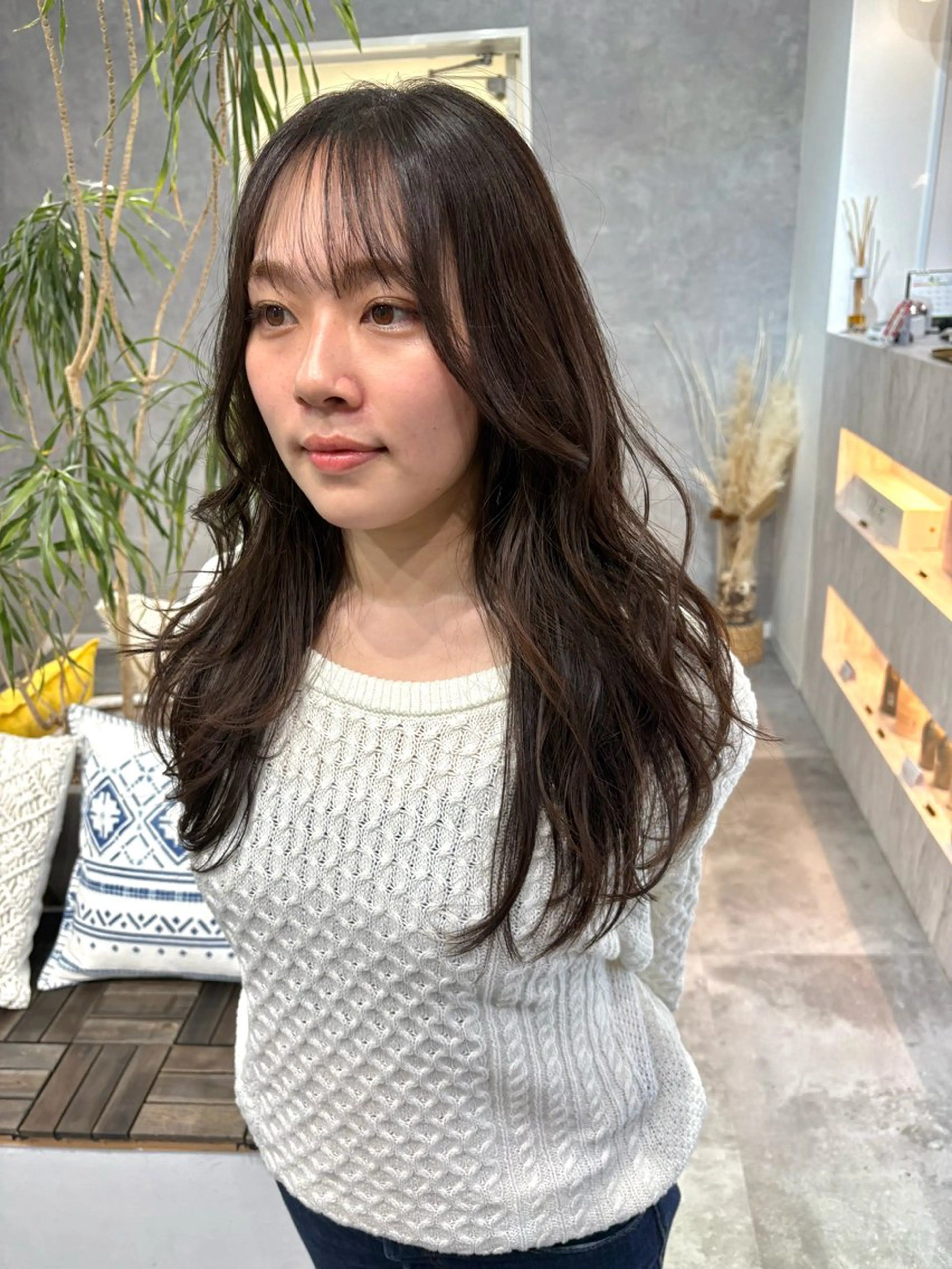セミロング 顔周りカット レイヤーカット カット ヘアカラー 海外ヘアー 山村拓士のヘアスタイル