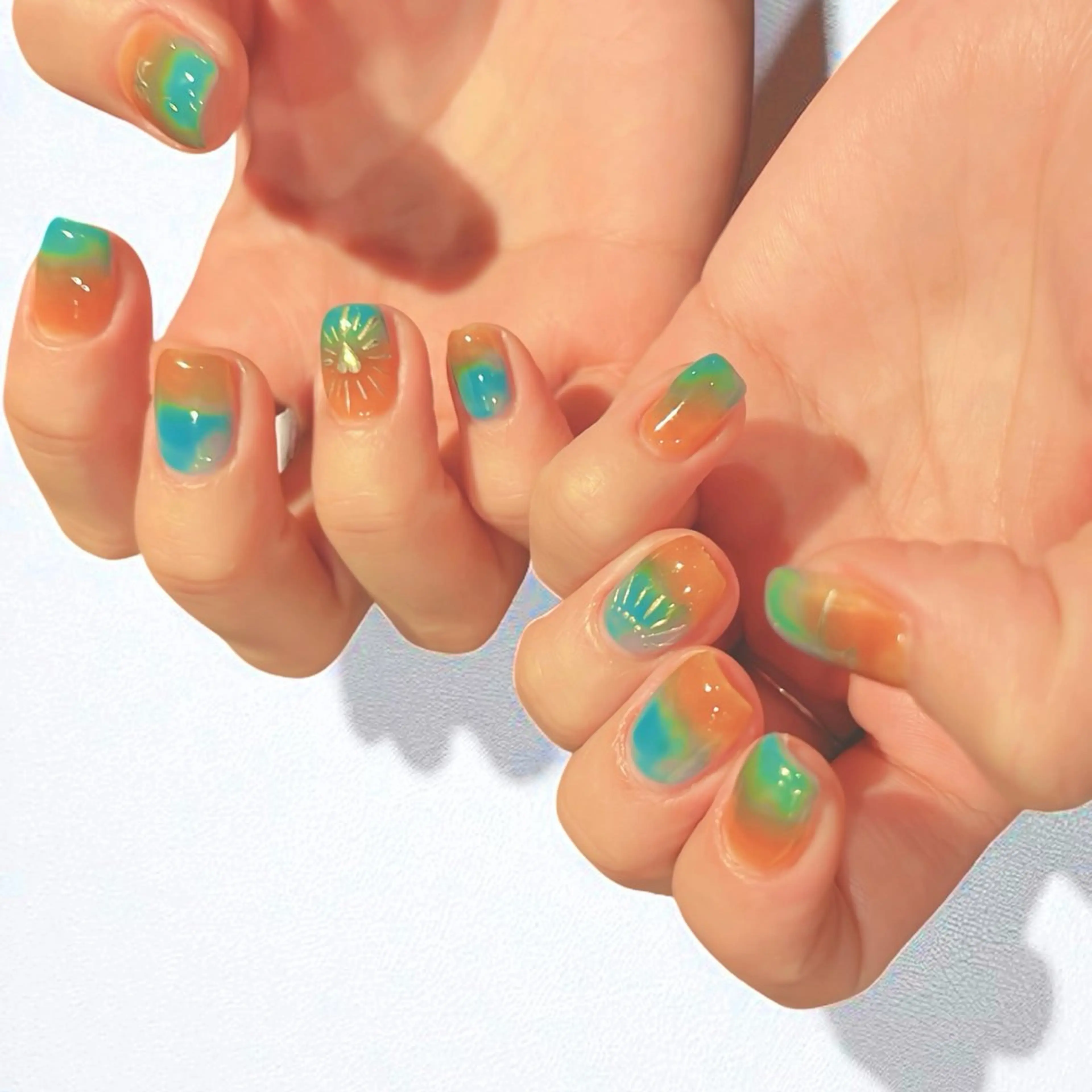 ネイル ジェルネイル ハードジェル ハンドネイル ハンドケア nail salon　Natural Cure所属・平井 彩香のネイルデザイン