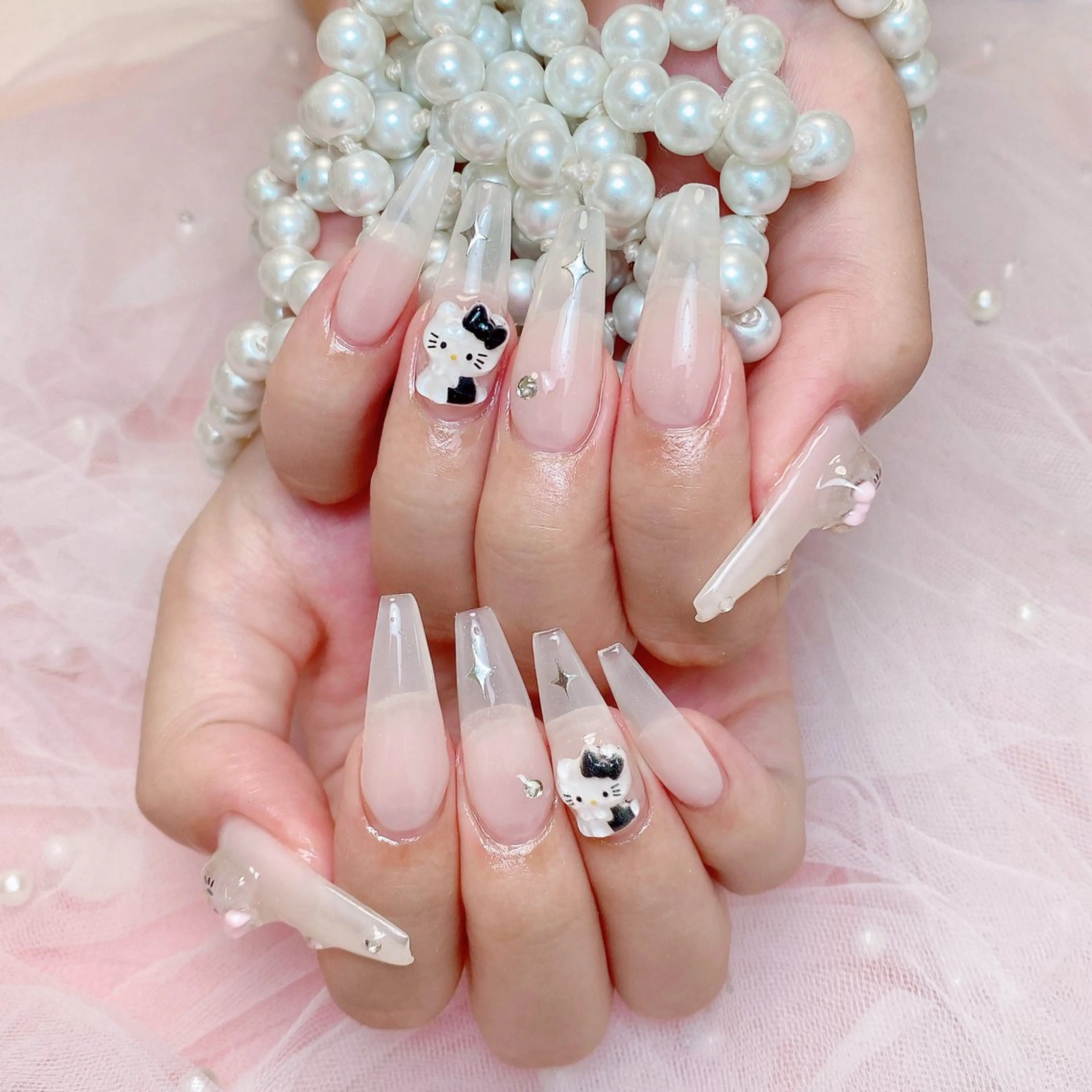 ネイル フレンチネイル ジェルネイル ハート 韓国ネイル マグネットネイル ハンドネイル ネイルサロン lotusのネイルデザイン