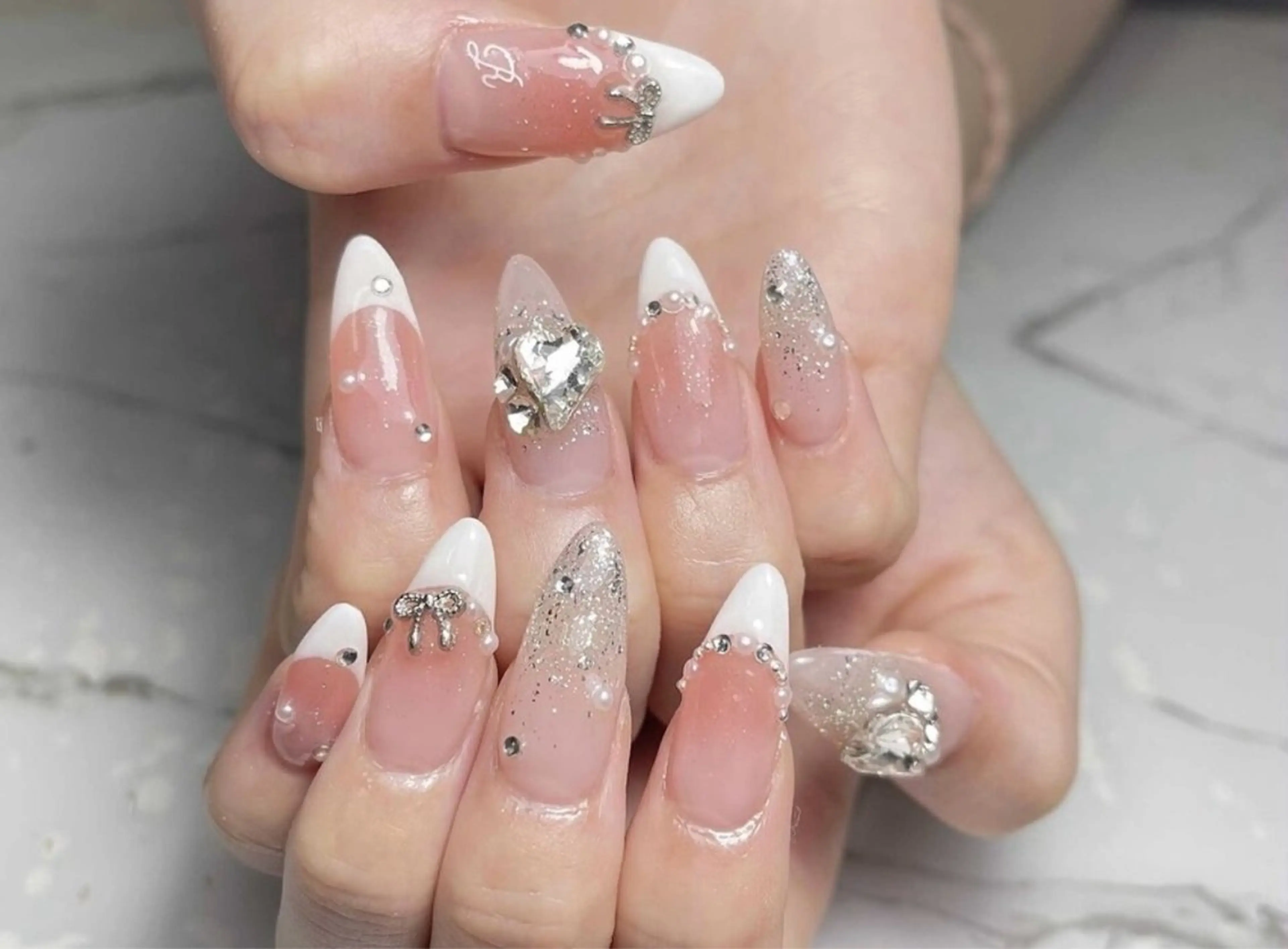 ネイル アートネイル フレンチネイル ジェルネイル グラデーション 韓国ネイル Nail Salon kihi大塚店のネイルデザイン