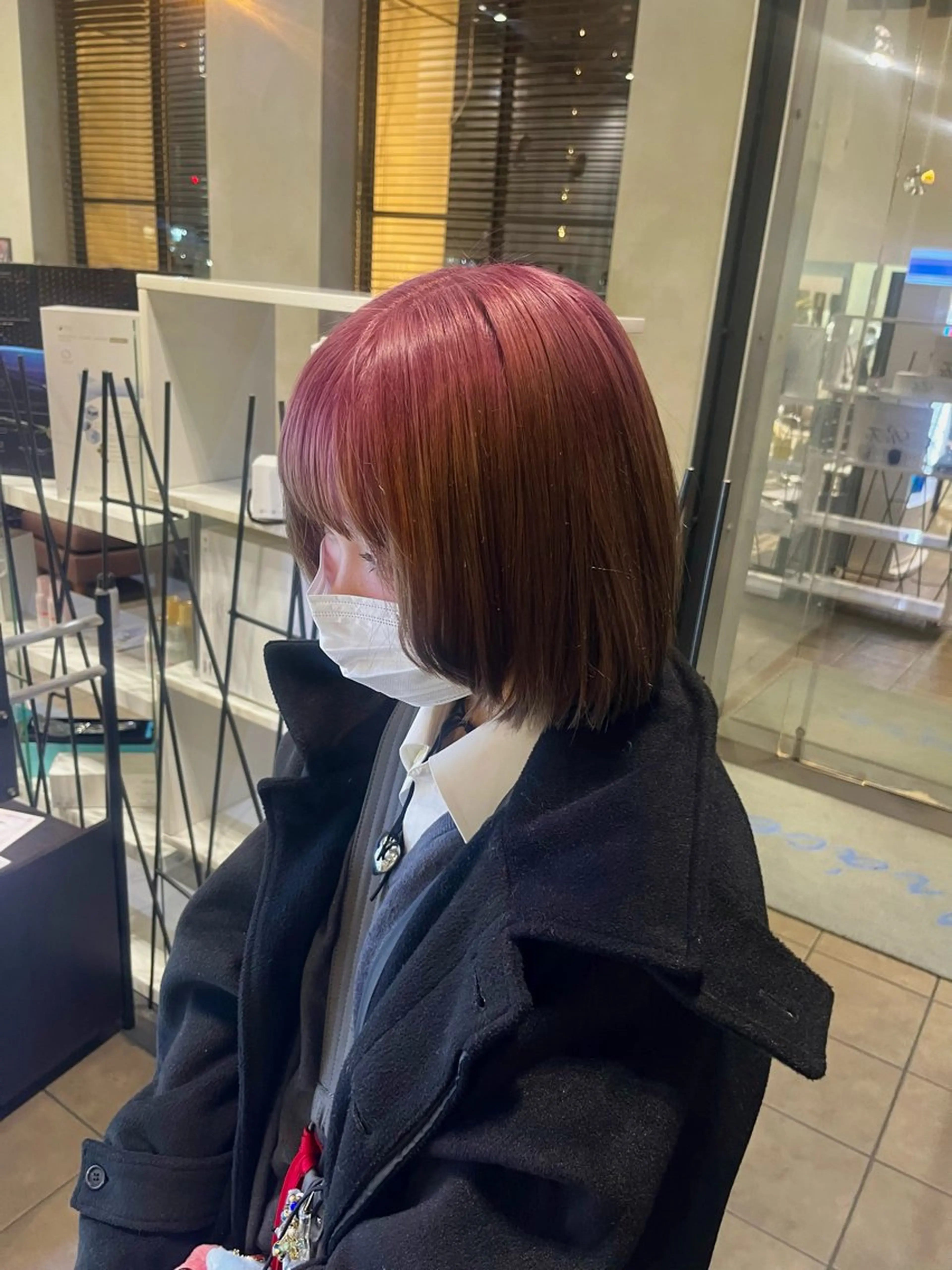 ミディアム カラー 耳つぼS認定講師 ×ハイトーンカラーのヘアスタイル
