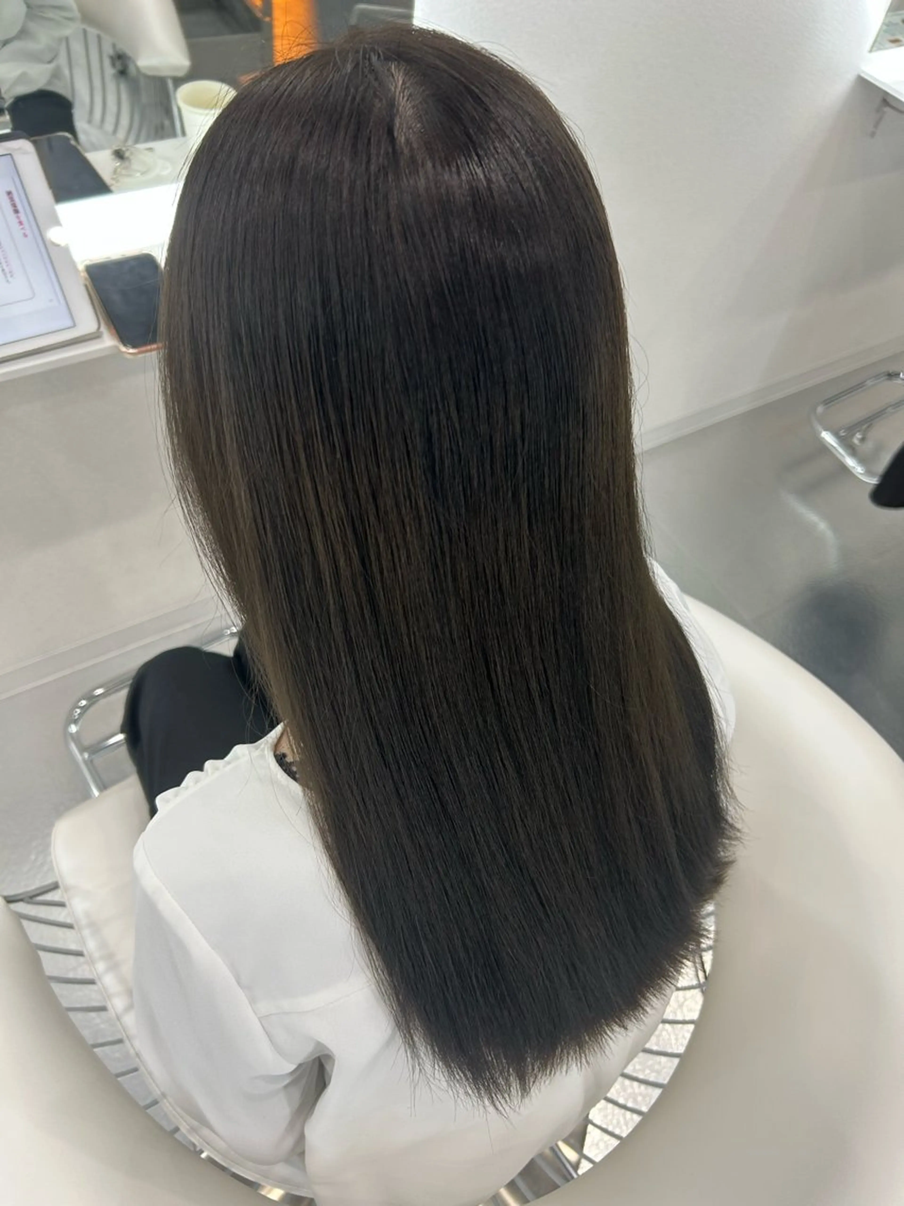 ロング アッシュ アッシュグレー ヘアカラー あやめ🪽 オリーブ/ハイトーンのヘアスタイル