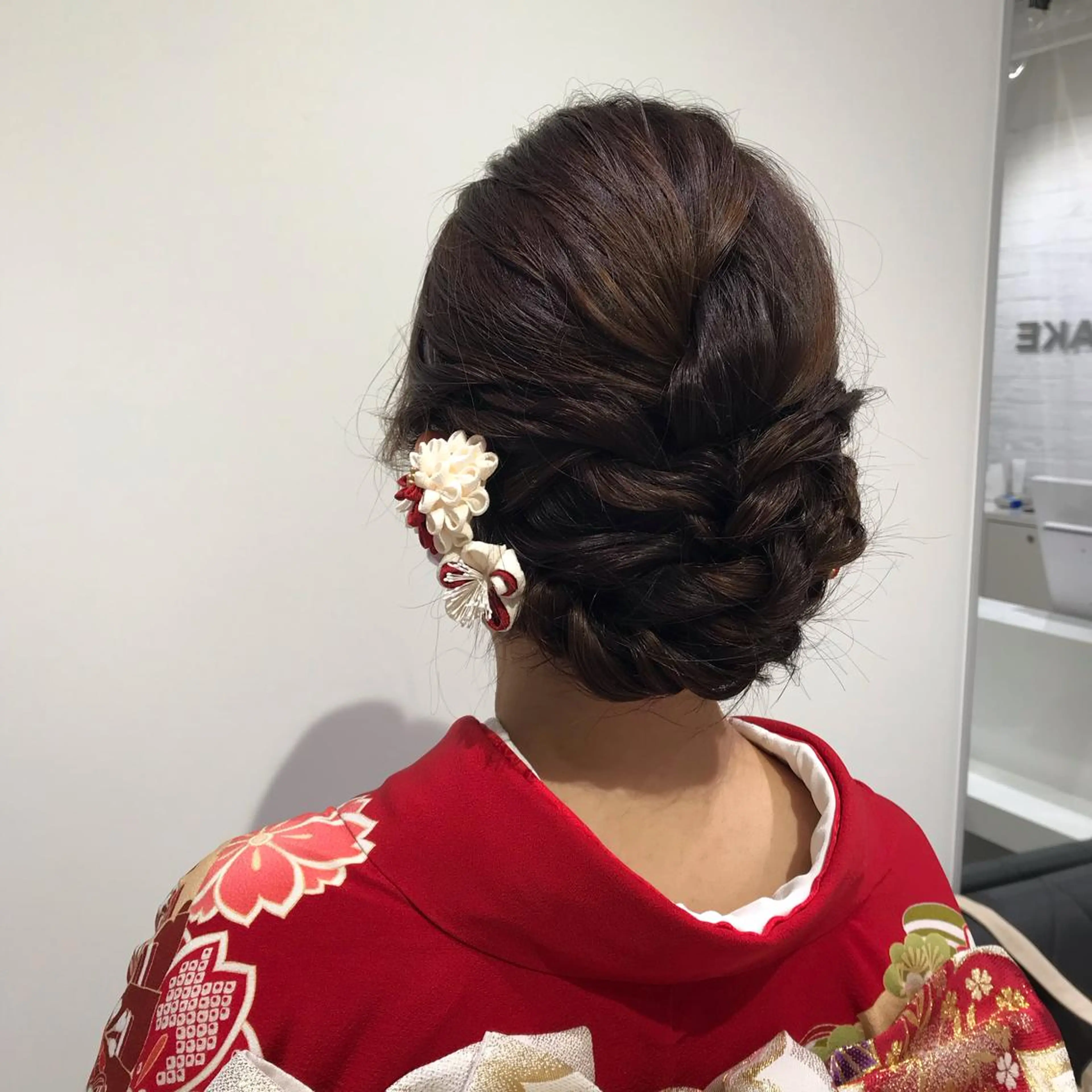 セミロング ヘアアレンジ 成人式 暖色カラー🌹 中山由梨のヘアスタイル