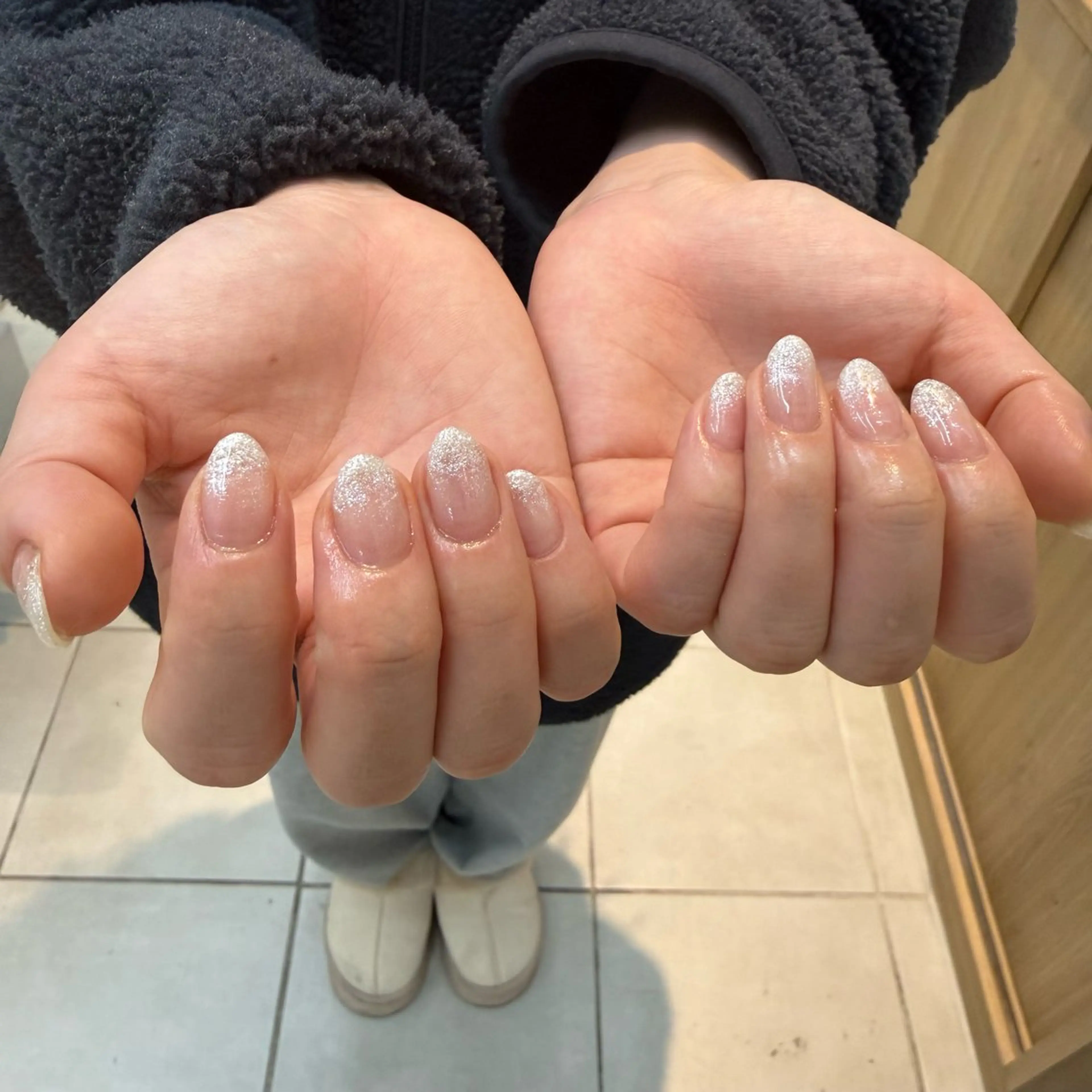 ネイル グラデーション ラメ(グリッター) ラメグラデーション ホワイト TRIOS ☾ kaguyaのネイルデザイン