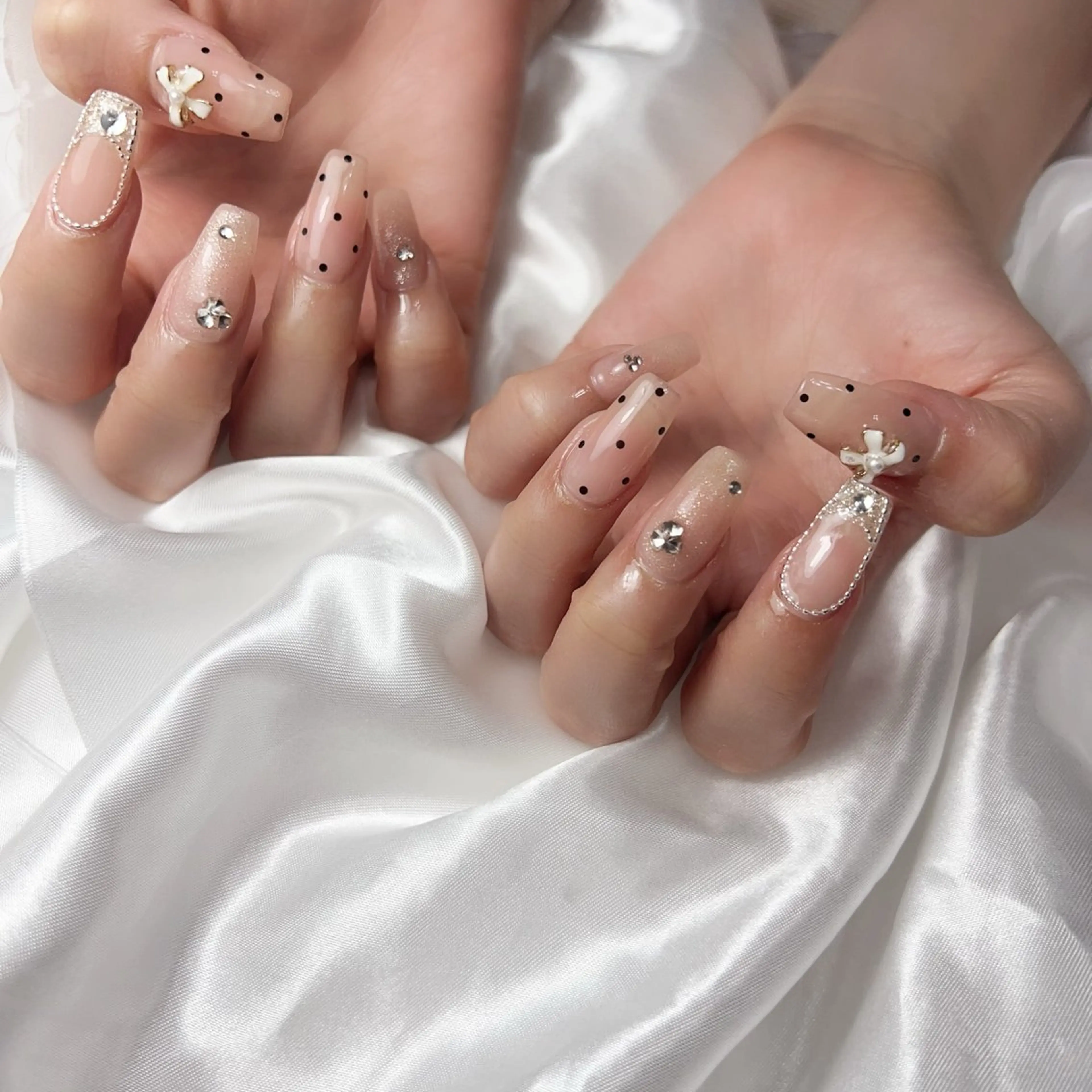 ネイル ハンドネイル nailstudio ′ecole所属・nailstudio ′ecoleのネイルデザイン