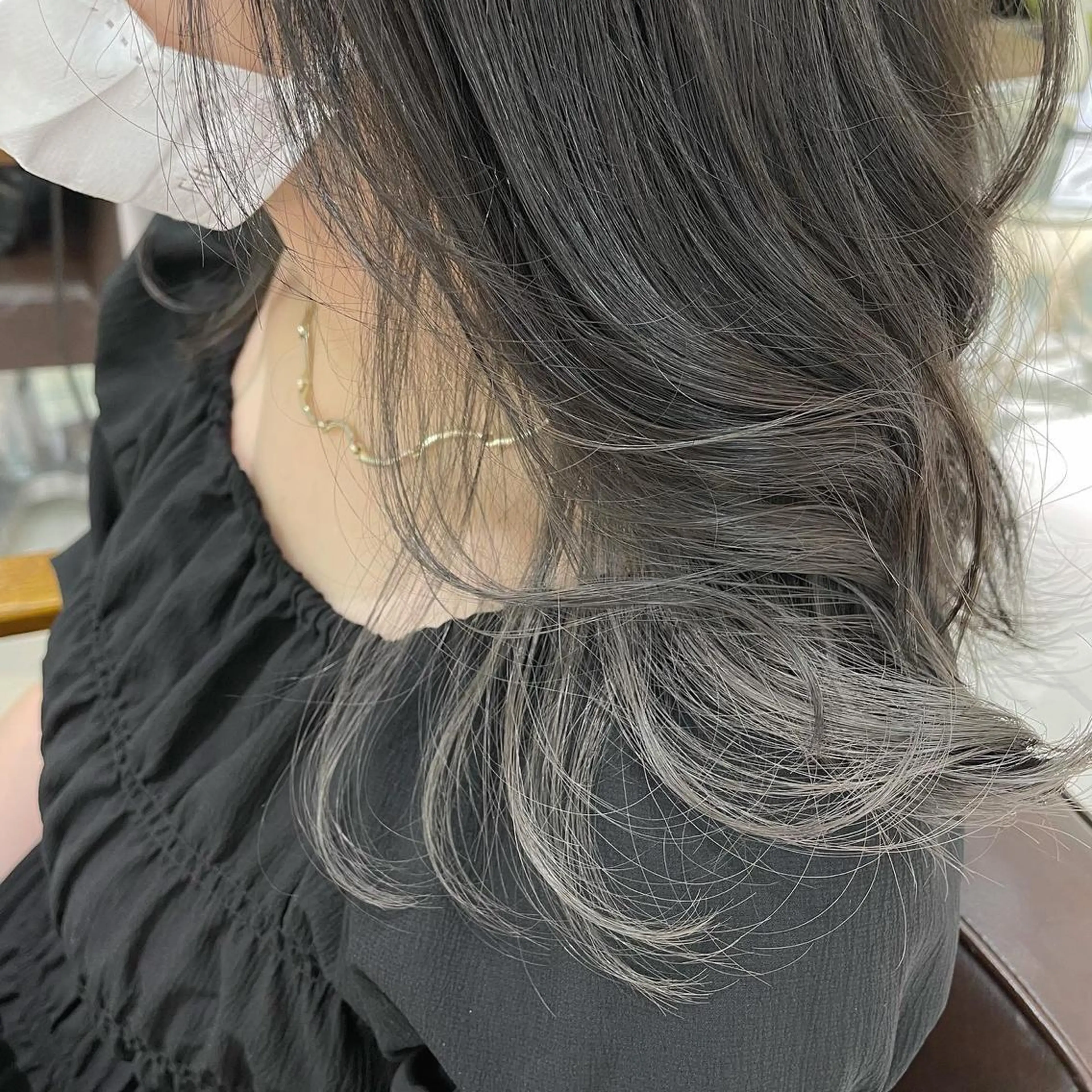 セミロング カラー TRENCH　相澤 果歩のヘアスタイル