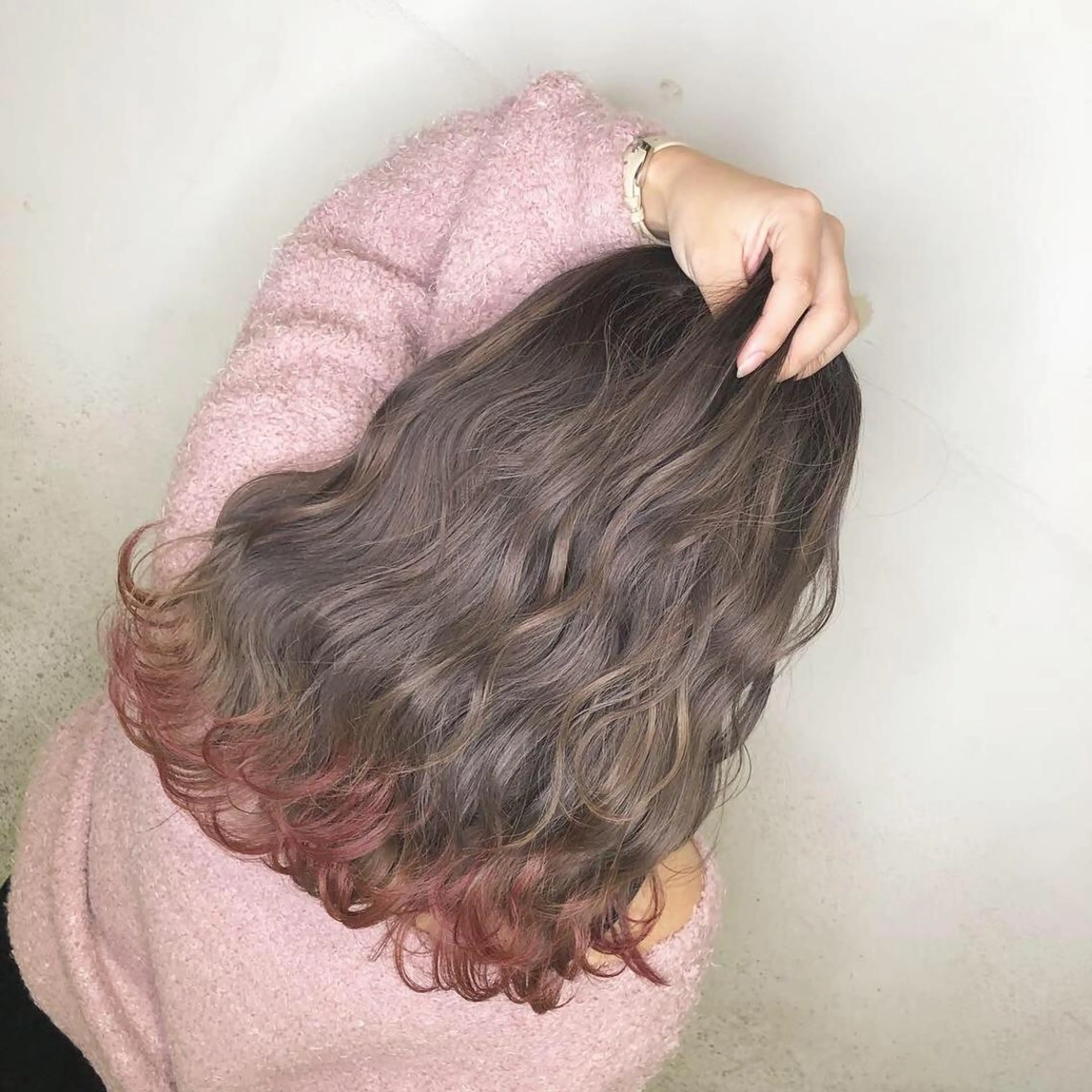 カラー 黒田 菜結のヘアスタイル