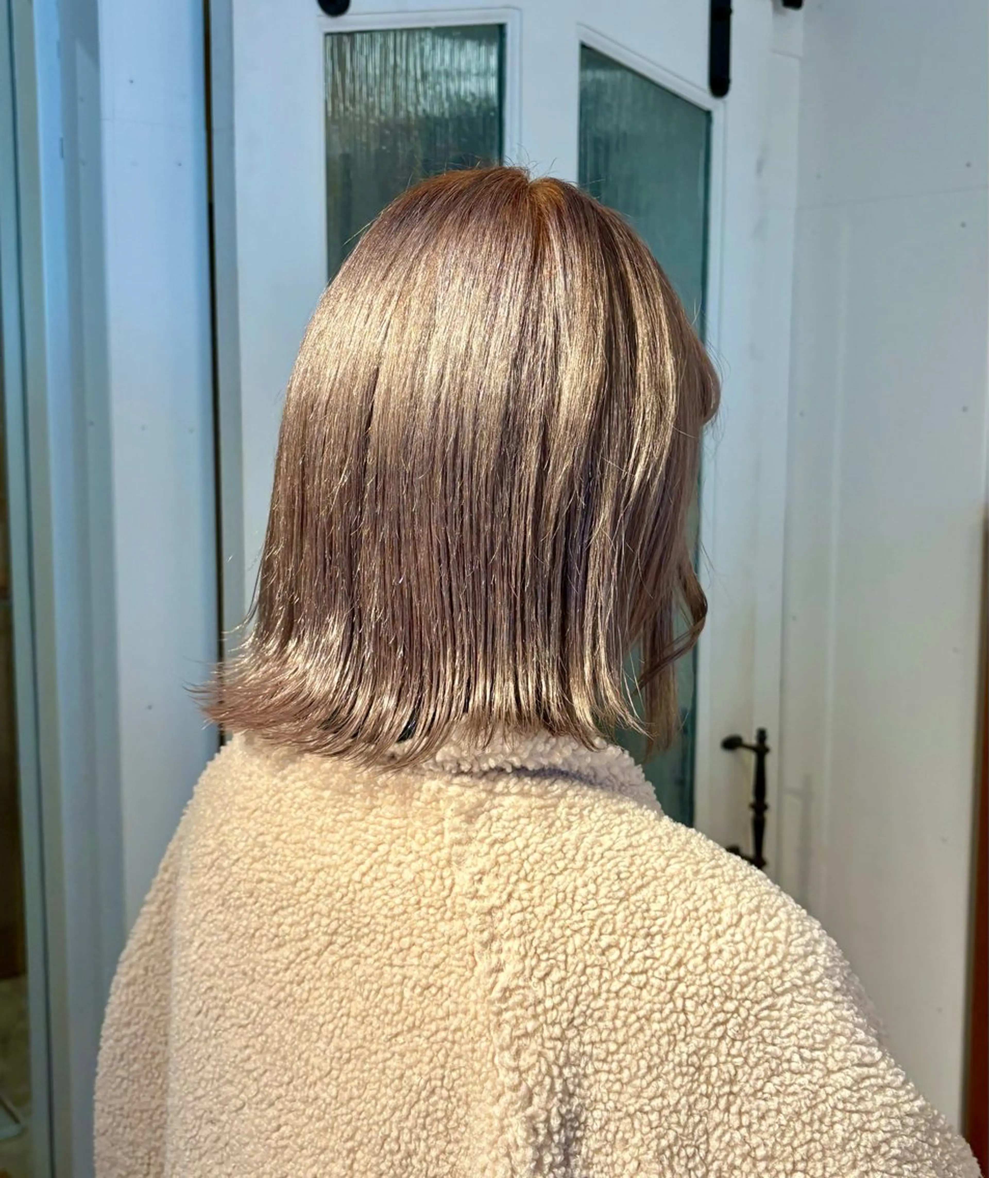 ミディアム カラー ベージュカラー グレージュ ハイトーンカラー ヘアカラー rina/大須/ 暖色カラー/髪質改善のヘアスタイル