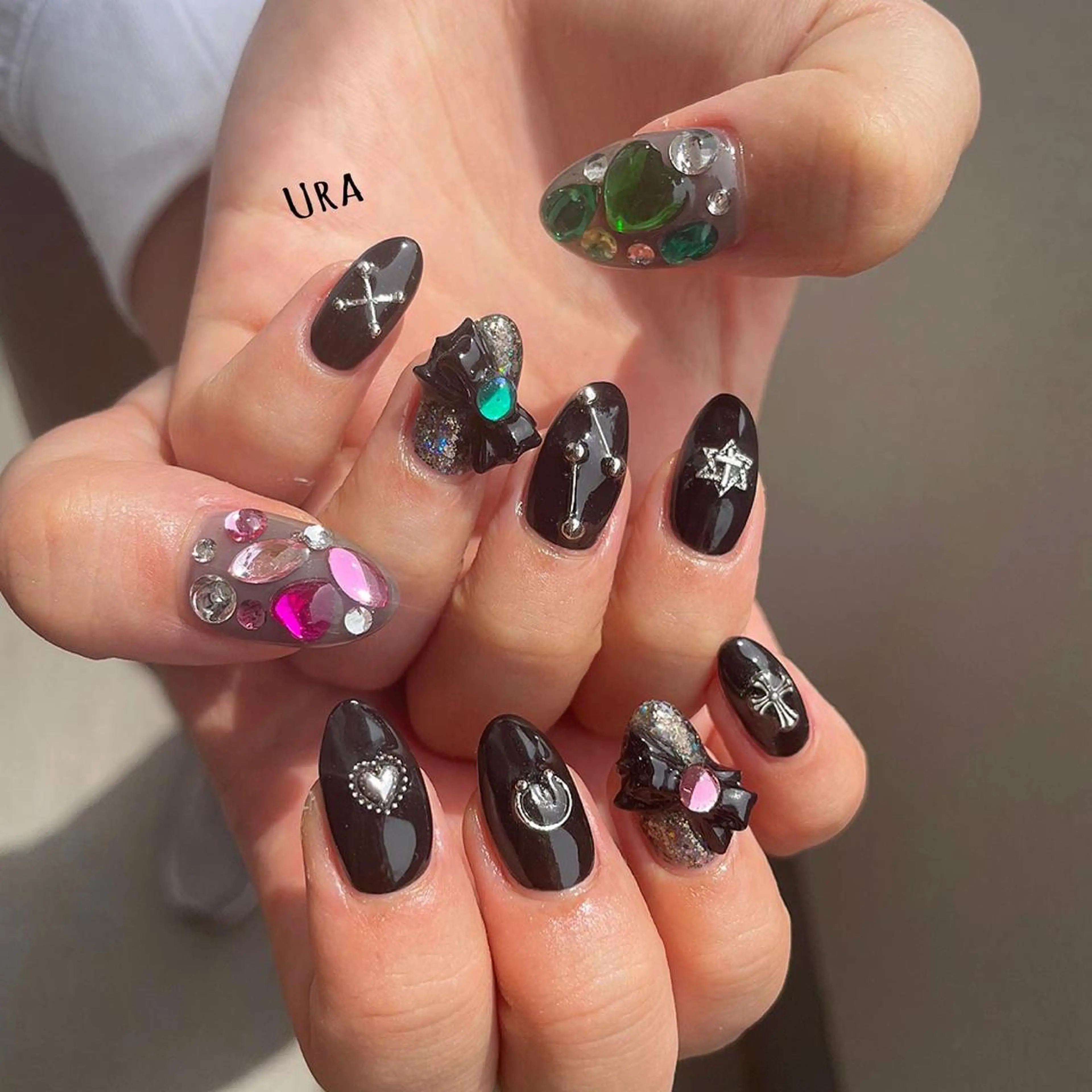 ネイル UrakoNail 《nail》のネイルデザイン