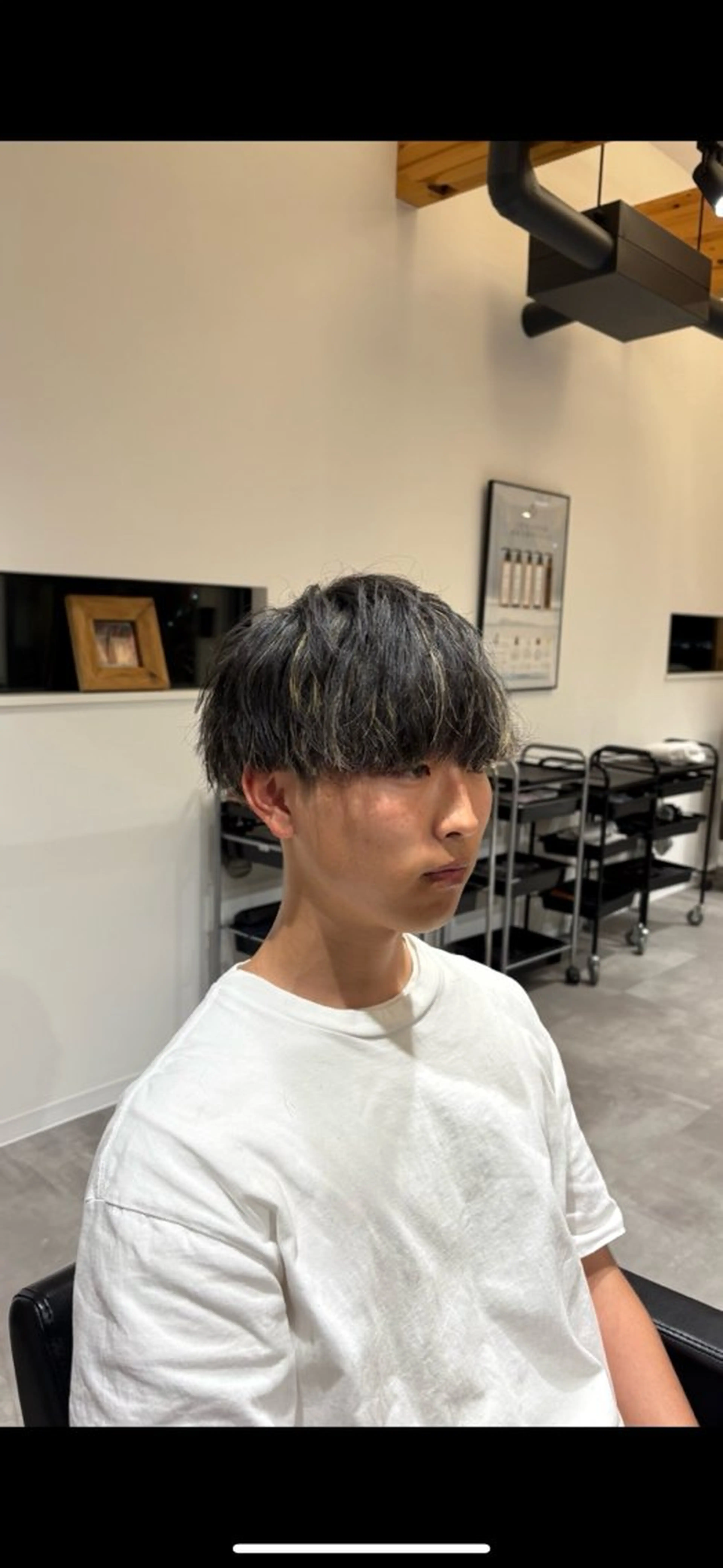 メンズ メンズハイライト 滑川 吏音のヘアスタイル
