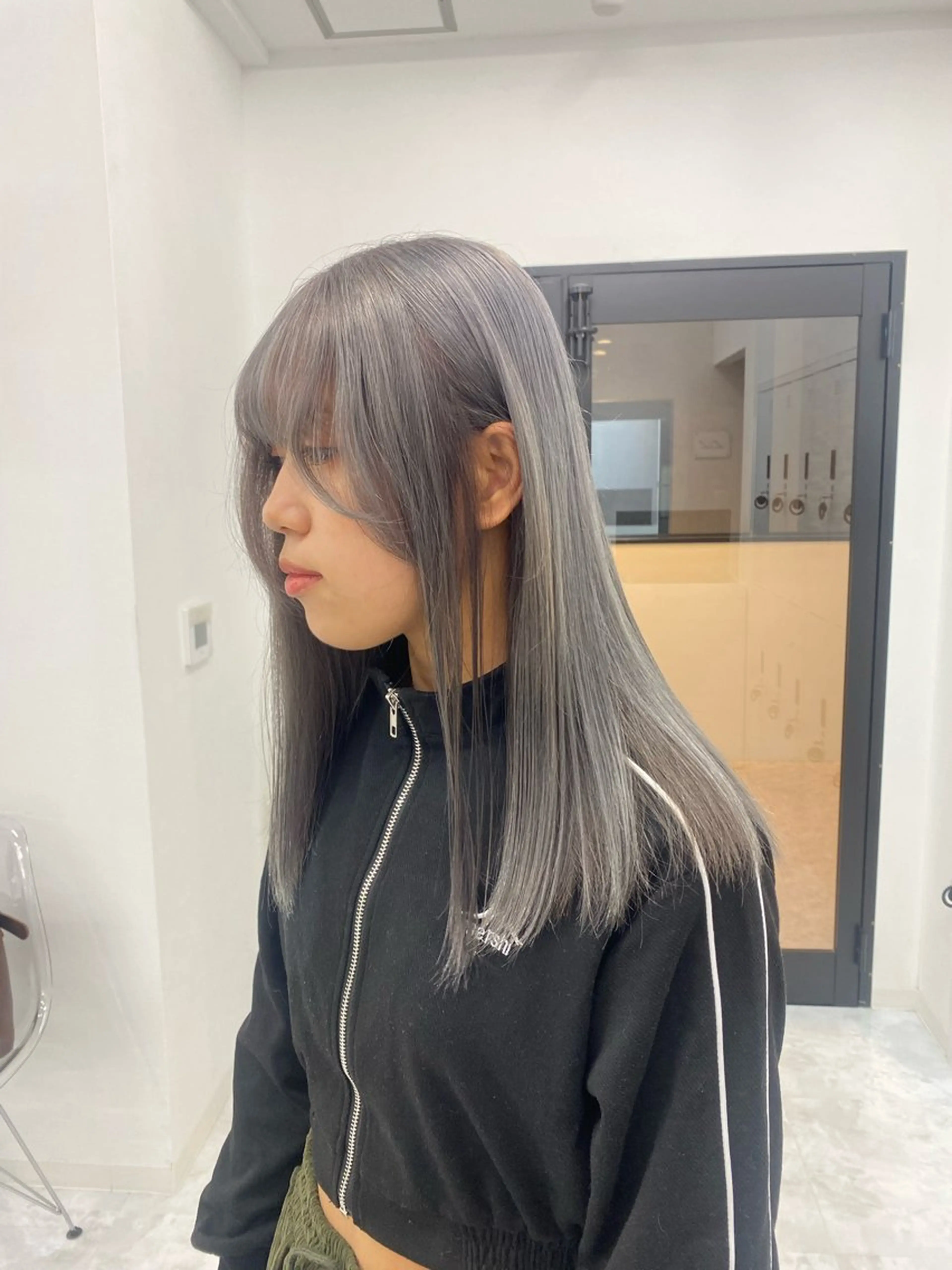 ロング カラー ヘアアレンジ 🎀韓国ヘア🎀 𝐬𝐚𝐫𝐚🎀のヘアスタイル