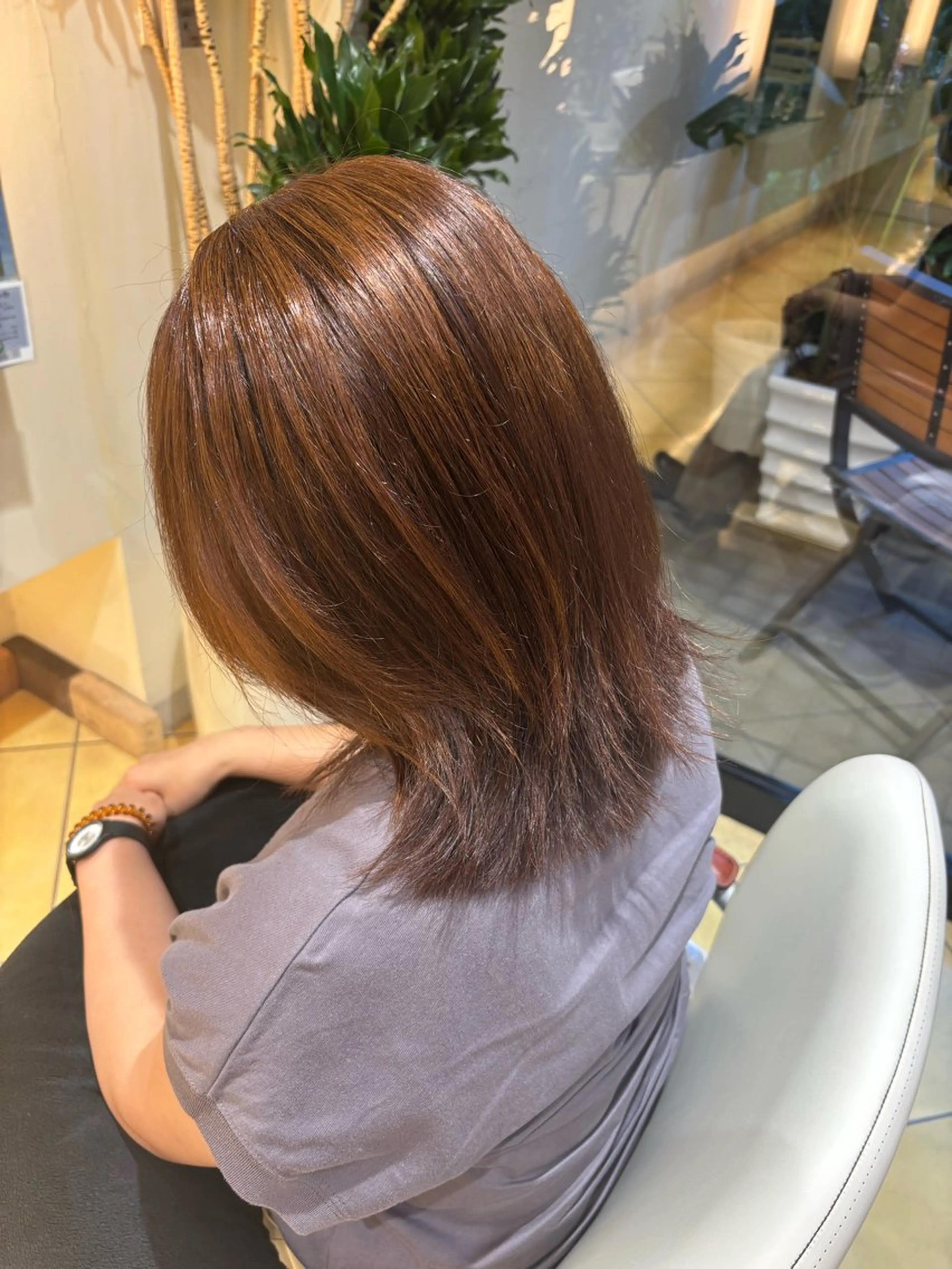 レディース限定）ミディアム​〜​ボブ似合わせカット➕ワンカラーの写真