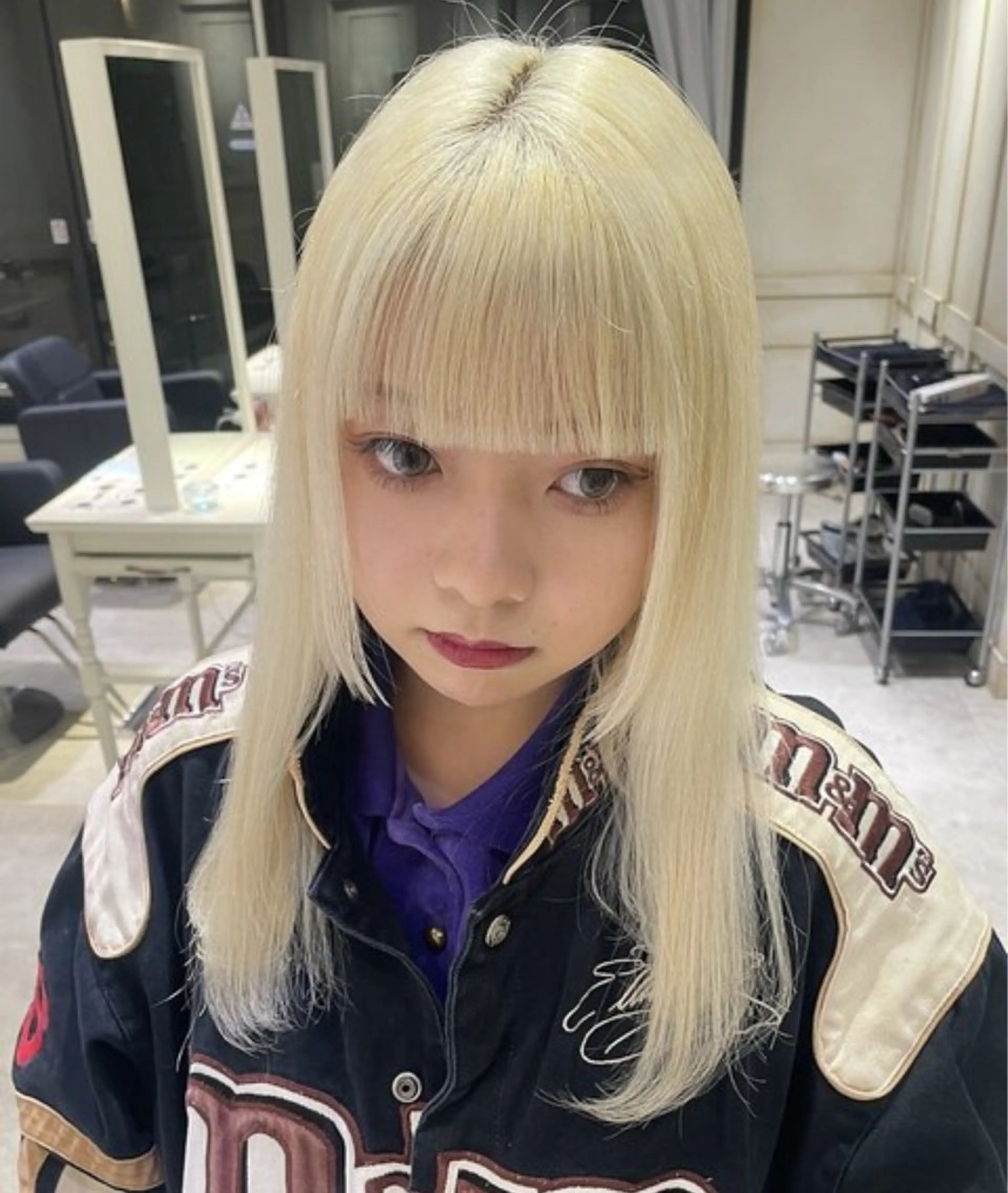 ミディアム カラー ブリーチ 抜きっぱなしブロンド ブロンド 🦋ブリーチカラー/ 専門Aya💖のヘアスタイル