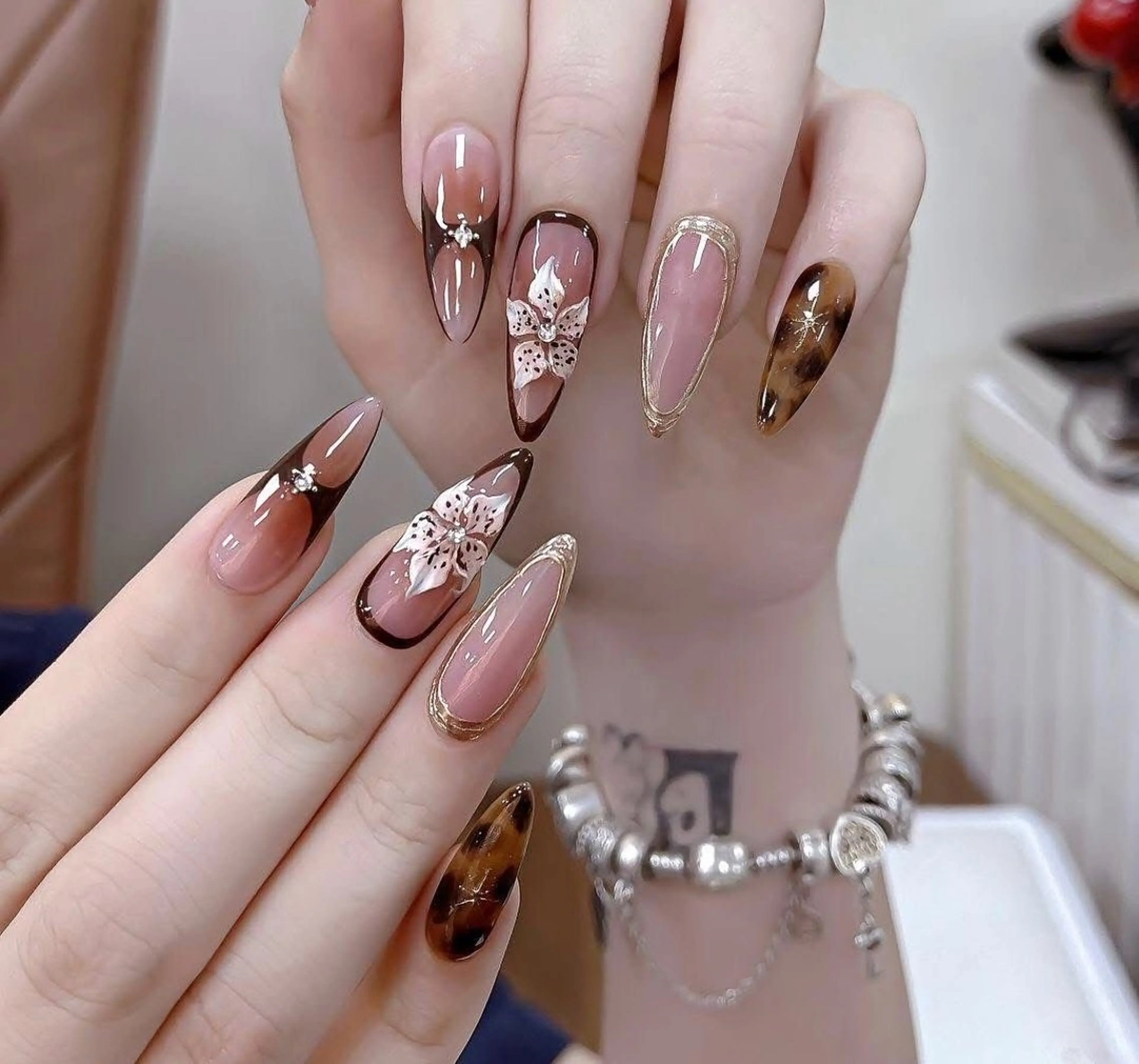 ネイル ハンドネイル Nova Nail Osakaのネイルデザイン