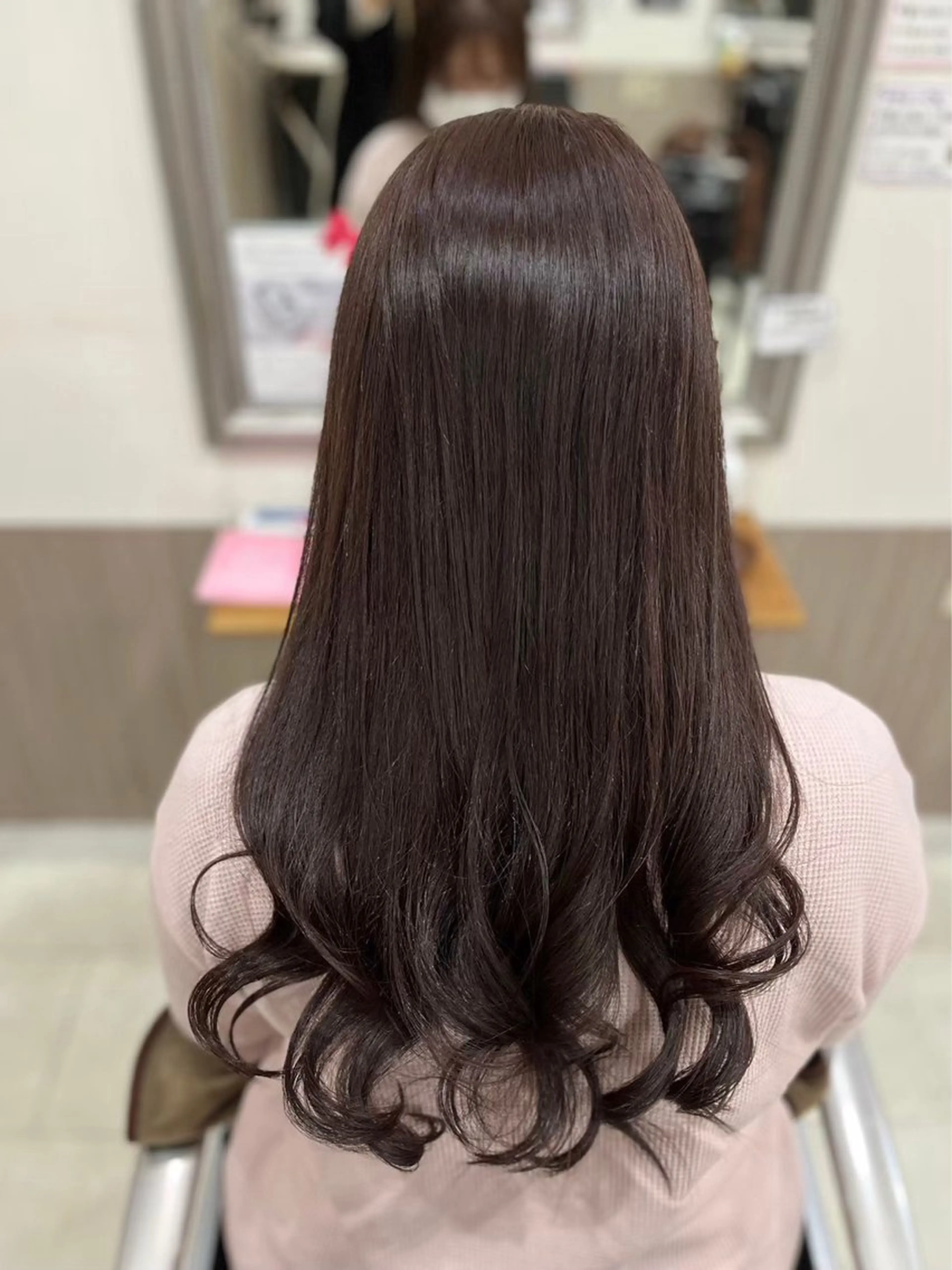 ロング カラー 生尾 虹水のヘアスタイル