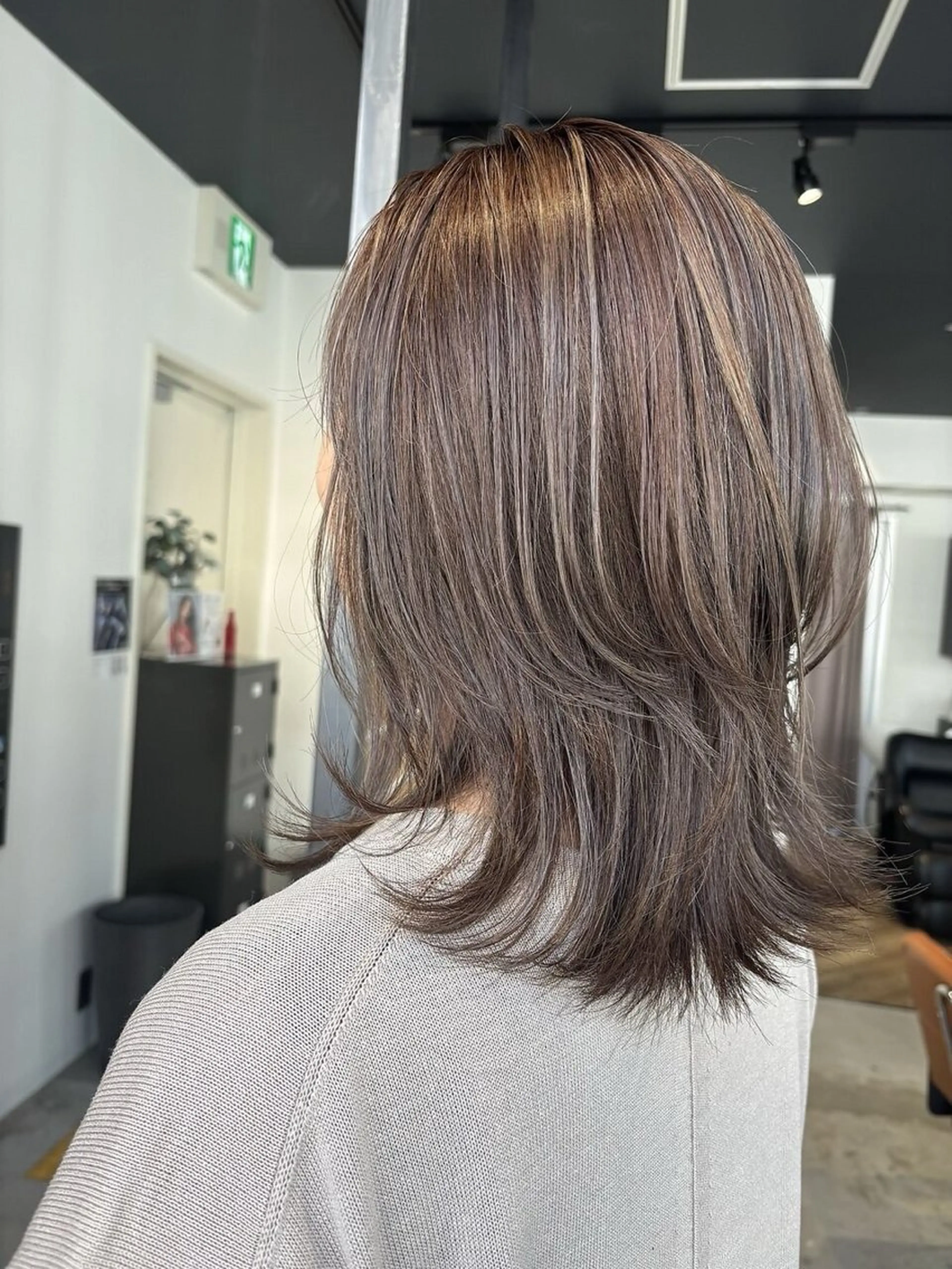 ミディアム ボブ 顔周りカット 髪質改善 レイヤーカット 小顔カット カット ヘアカラー RISE HAIR BRAND SWELL所属・RISE SWELL momoneのヘアスタイル